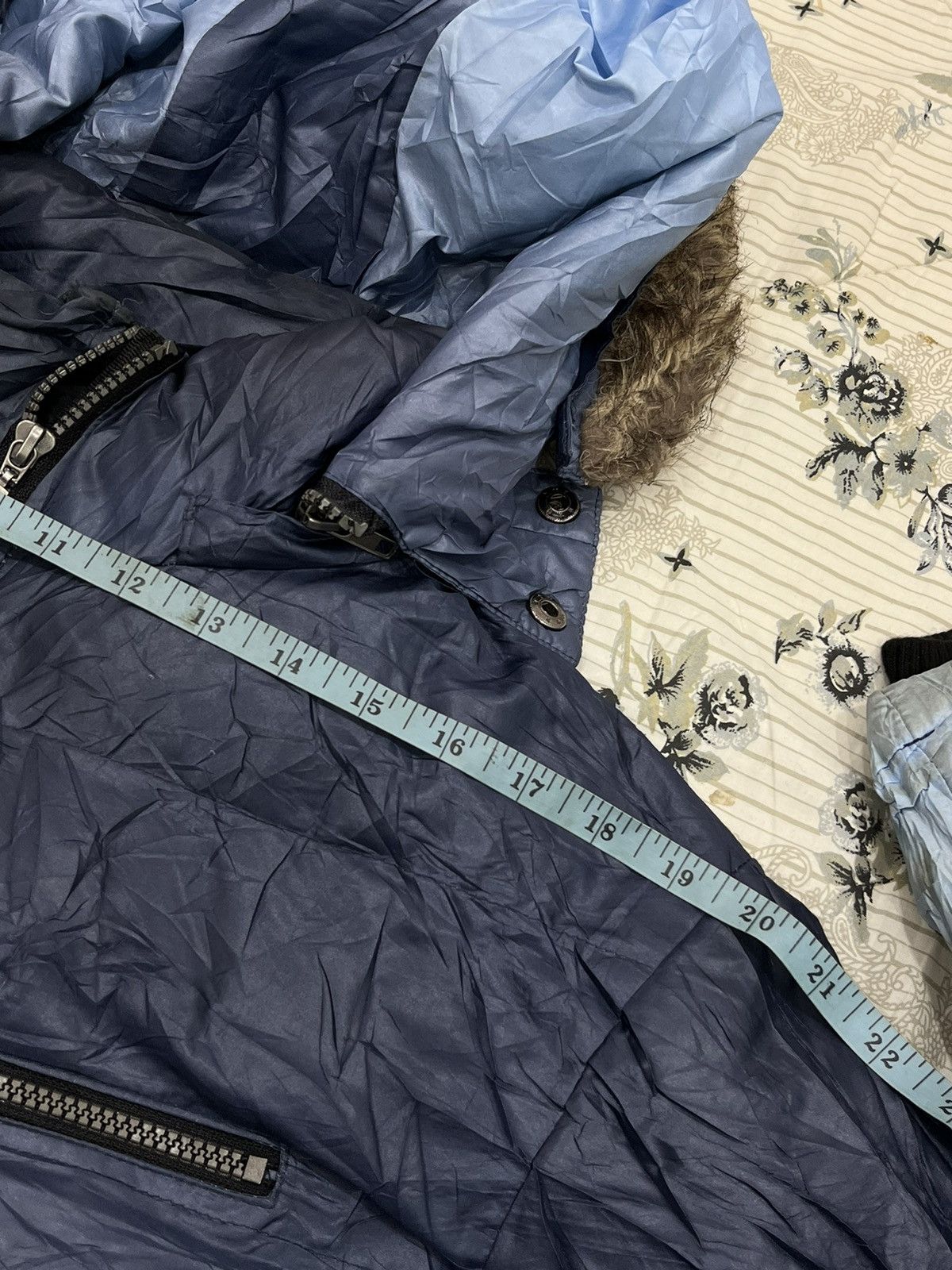 Japanese Brand (A130). COLLINS PUFFER JACKET Size US M / EU 48-50 / 2 - 6 Thumbnail