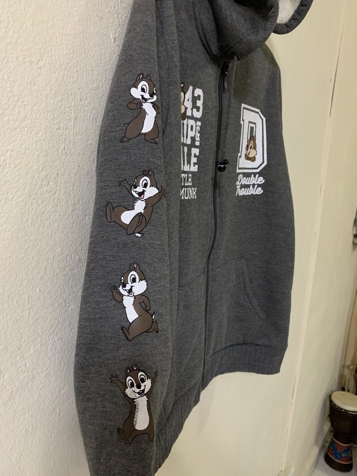 Cartoon Network Disney chip & Dale Donald Duck Hoodie Size US M / EU 48-50 / 2 - 6 Thumbnail