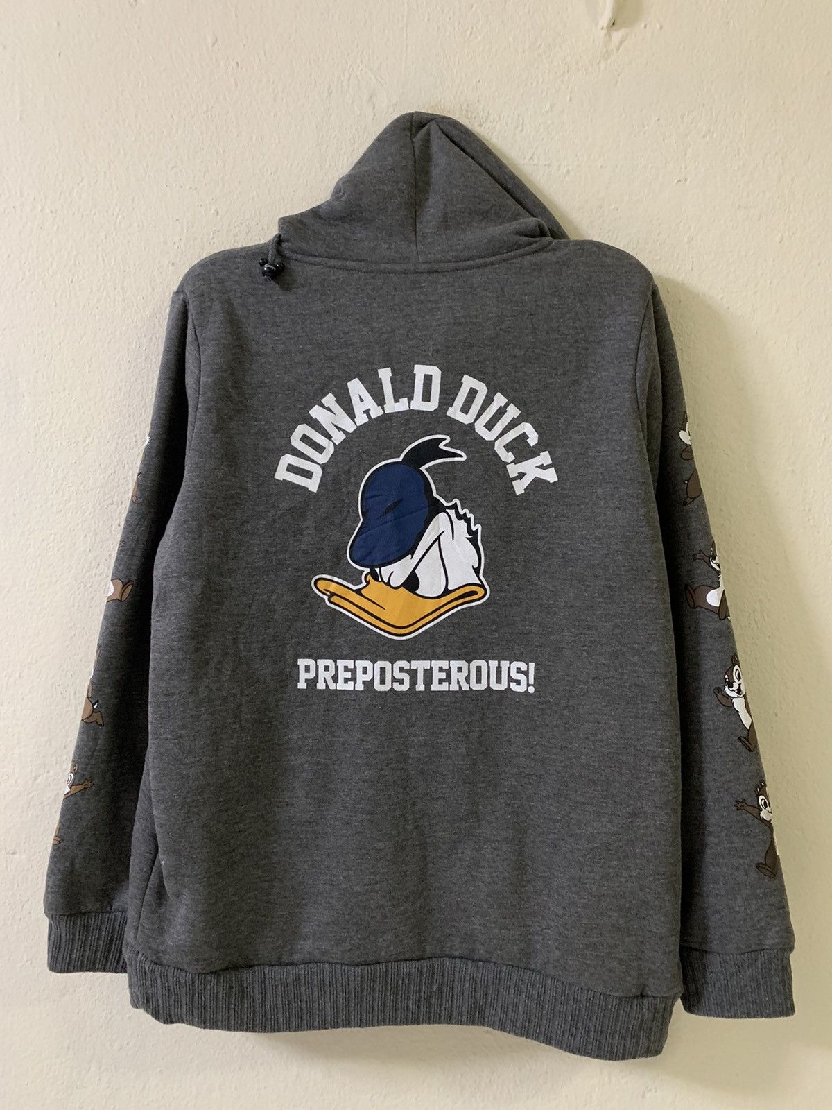 Cartoon Network Disney chip & Dale Donald Duck Hoodie Size US M / EU 48-50 / 2 - 9 Thumbnail