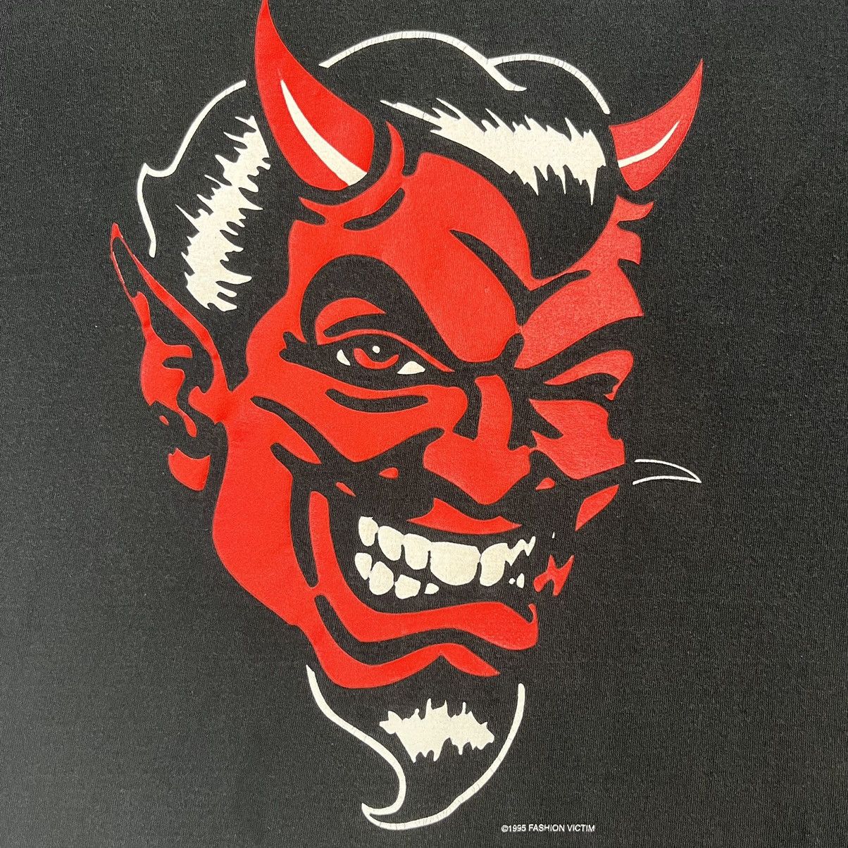 Band Tees Vintage Fashion Victim Devil Satan T-Shirt Size L Size US L / EU 52-54 / 3 - 4 Thumbnail