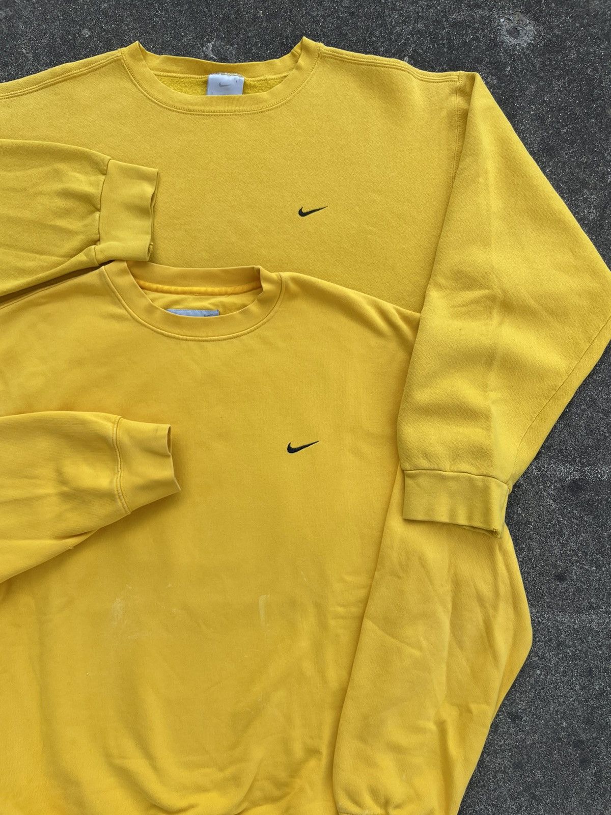 mens yellow nike sweatshirt