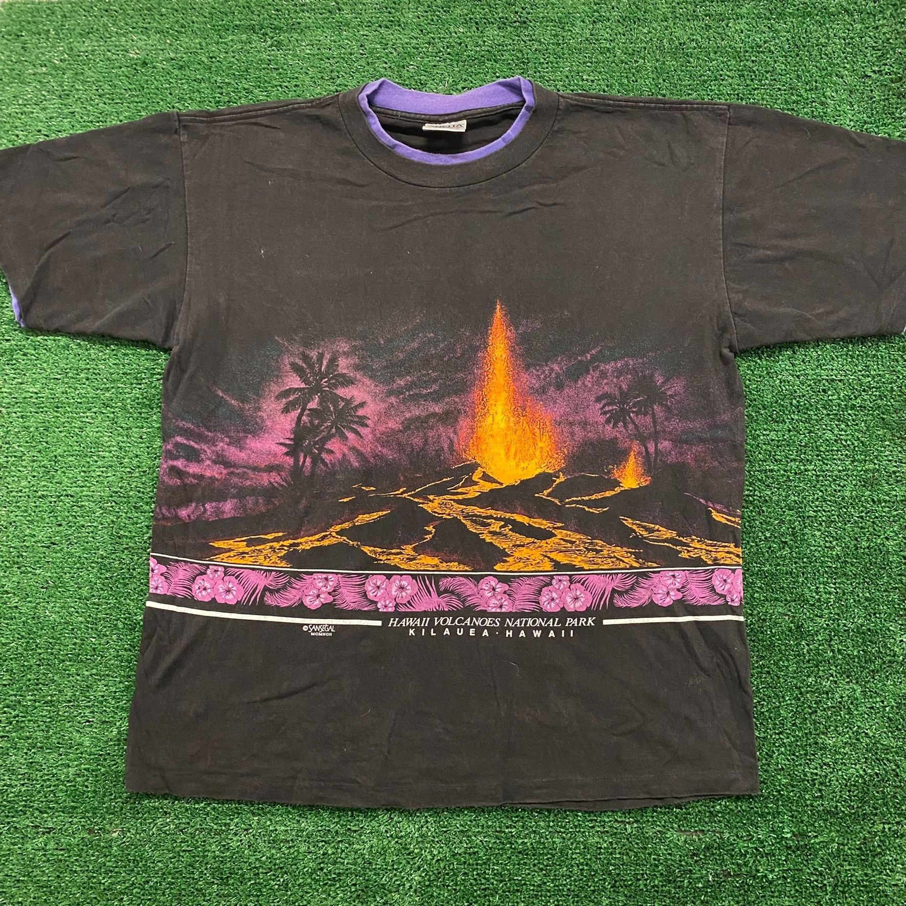 Vintage Hawaii Volcano Vintage 90s Nature T-Shirt Size US L / EU 52-54 / 3 - 1 Thumbnail