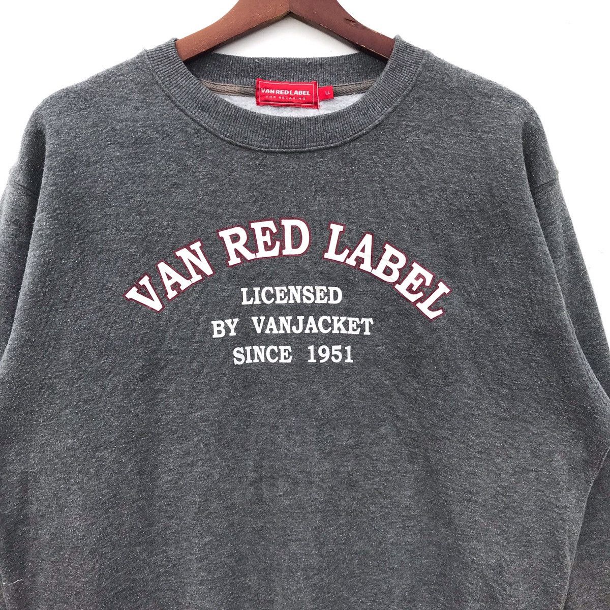 Van Vintage Van Red Label spellout Crewneck Sweatshirt Size US L / EU 52-54 / 3 - 5 Thumbnail