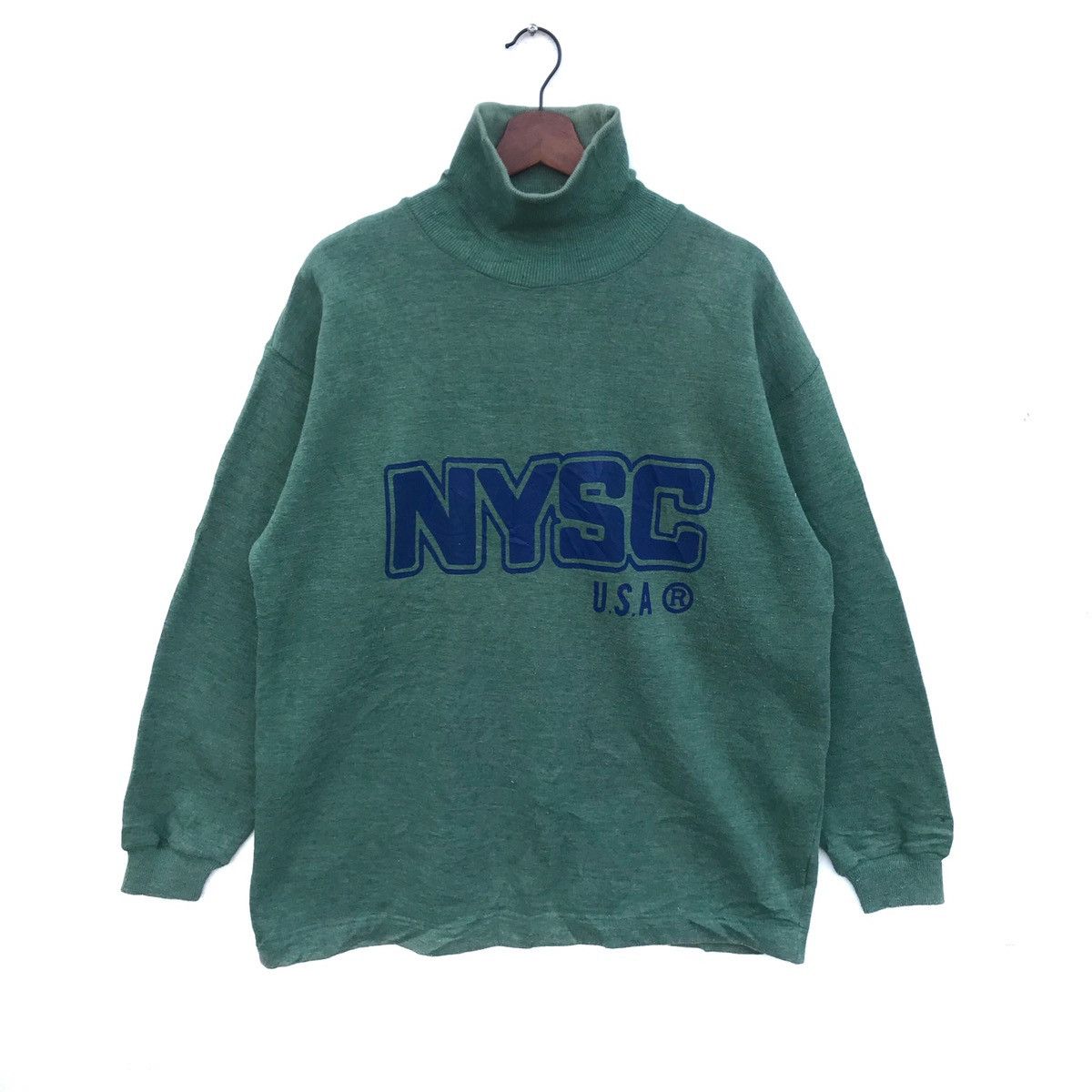 Lee Vintage NYSC USA Turtleneck Spellout Sweatshirt Size US L / EU 52-54 / 3 - 1 Thumbnail