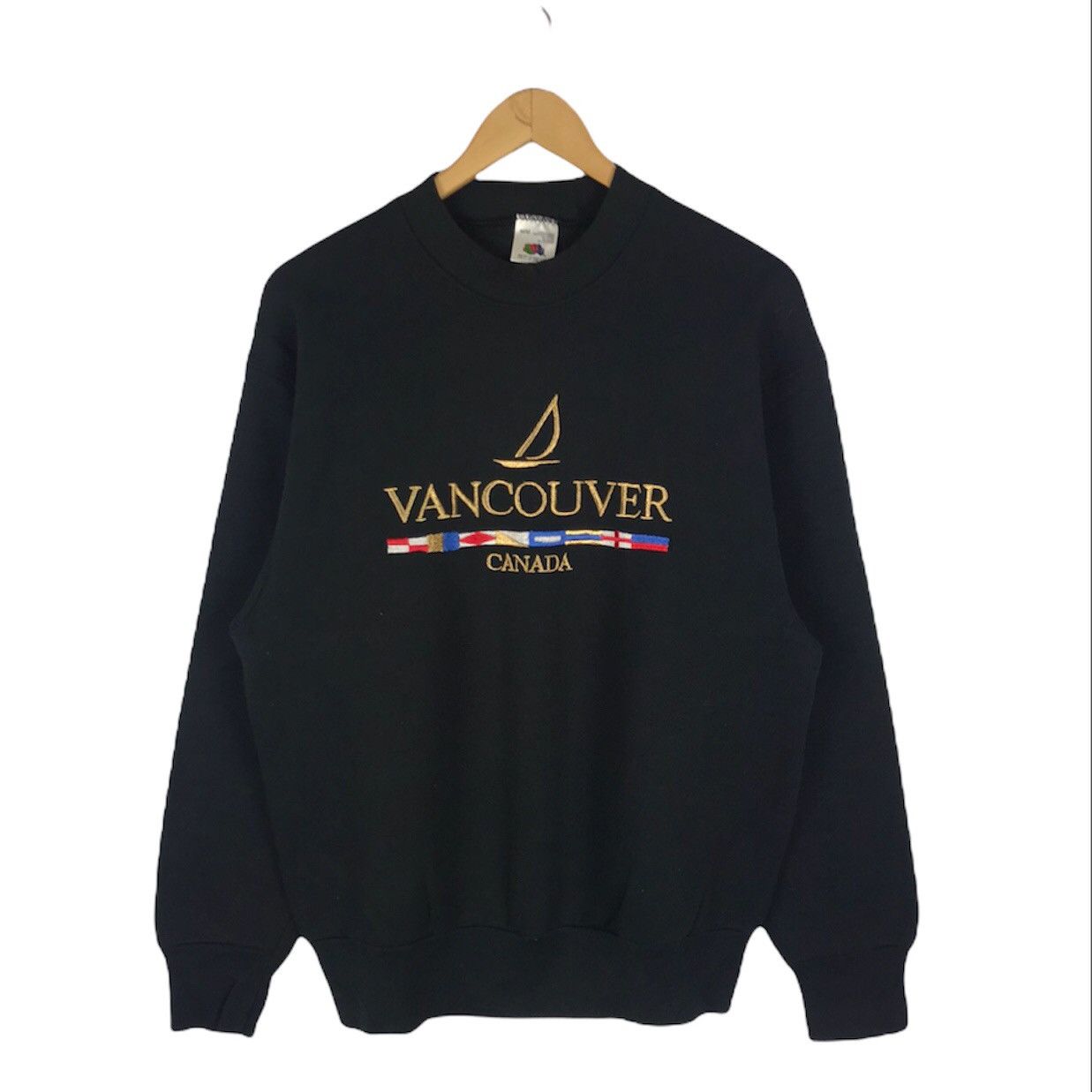 Fruit Of The Loom Vintage 90s Vancouver Canada Spellout Embroidery Sweatshirt Size US L / EU 52-54 / 3 - 1 Thumbnail