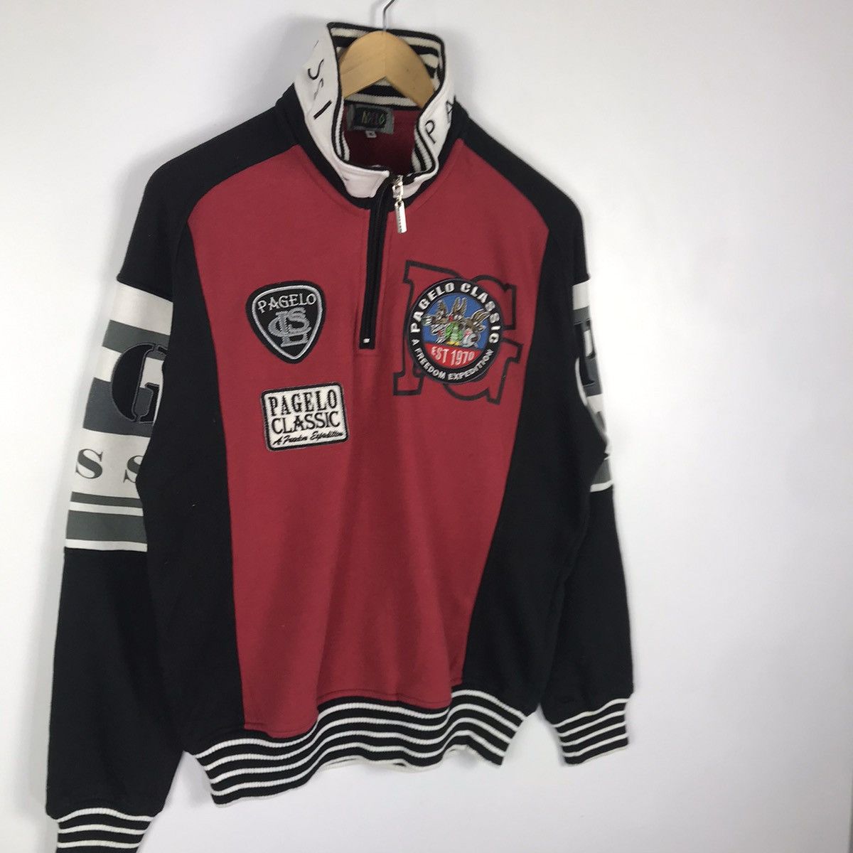 Vintage Pagelo Classic Embroidery Design Sweatshirt