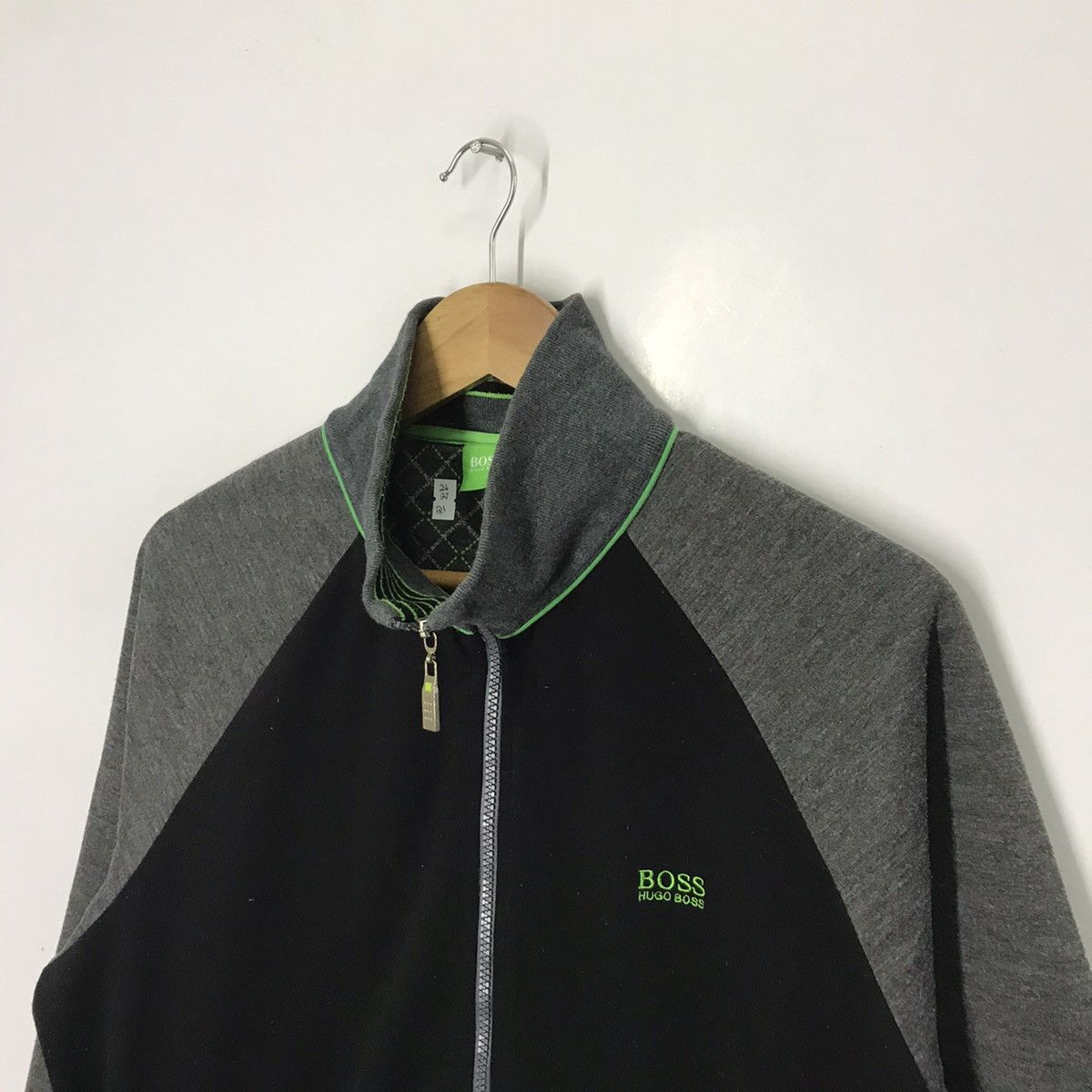 Hugo Boss Vintage Hugo Boss bomber zippier design Jacket Size US S / EU 44-46 / 1 - 2 Thumbnail