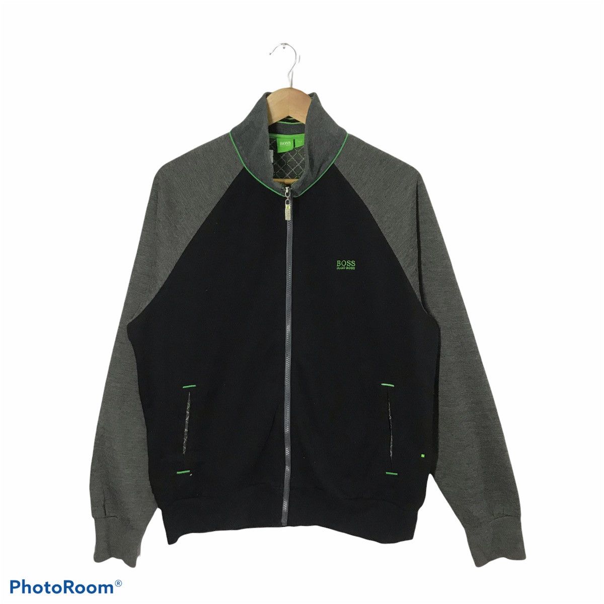 Hugo Boss Vintage Hugo Boss bomber zippier design Jacket Size US S / EU 44-46 / 1 - 1 Thumbnail