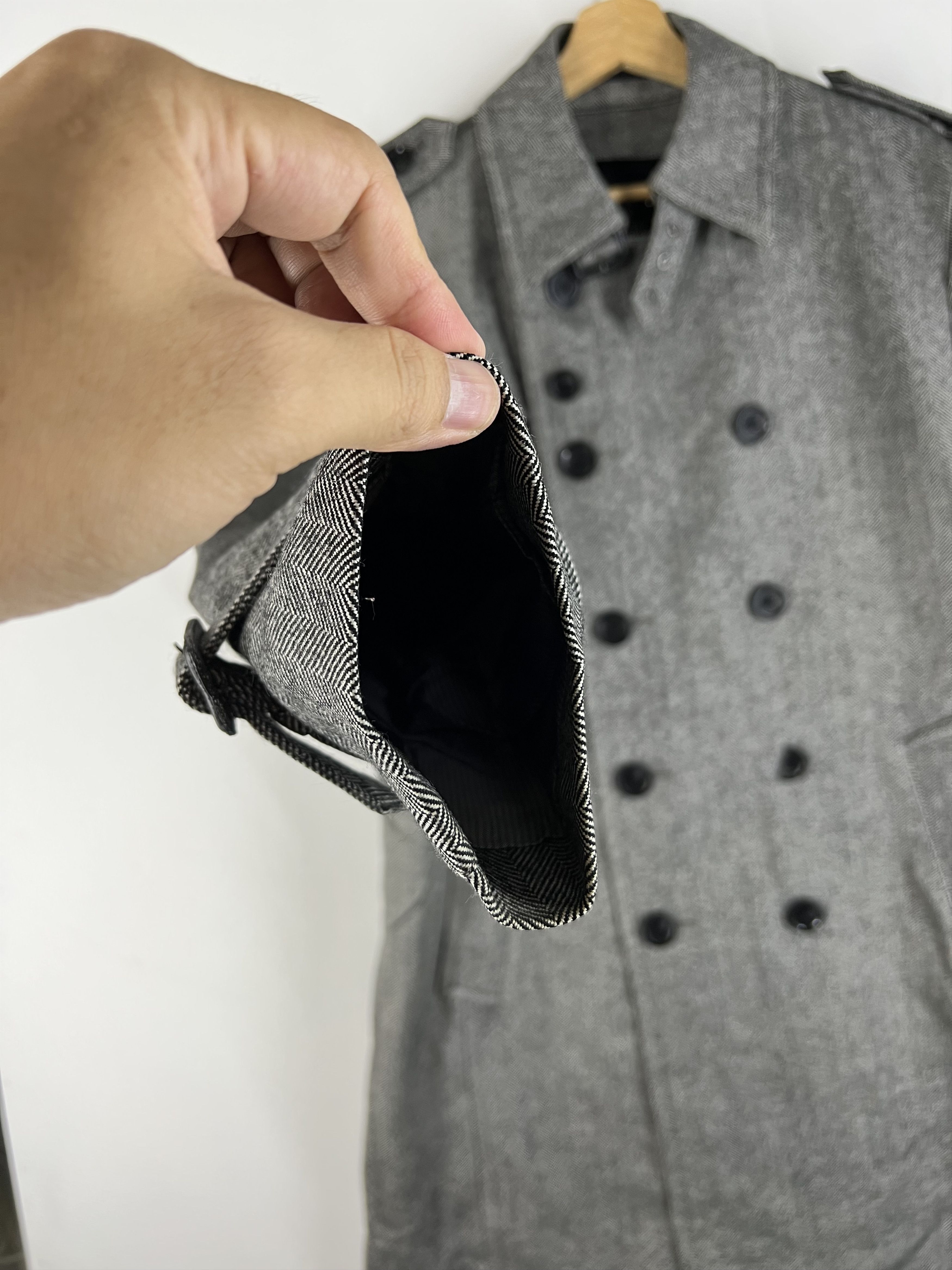 BURBERRY BLACK LABEL TRENCH COAT