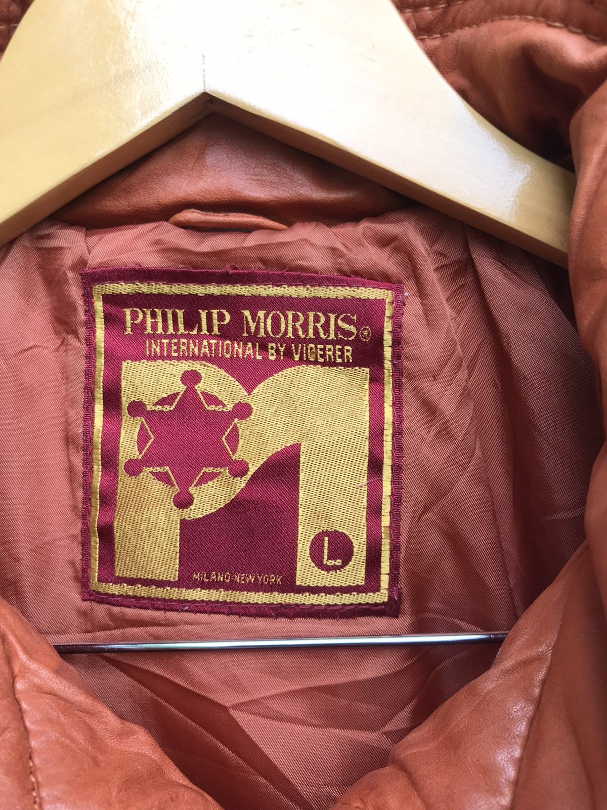 Vintage Philip Morris International by Vicerer Marlboro Leather Size US M / EU 48-50 / 2 - 11 Thumbnail