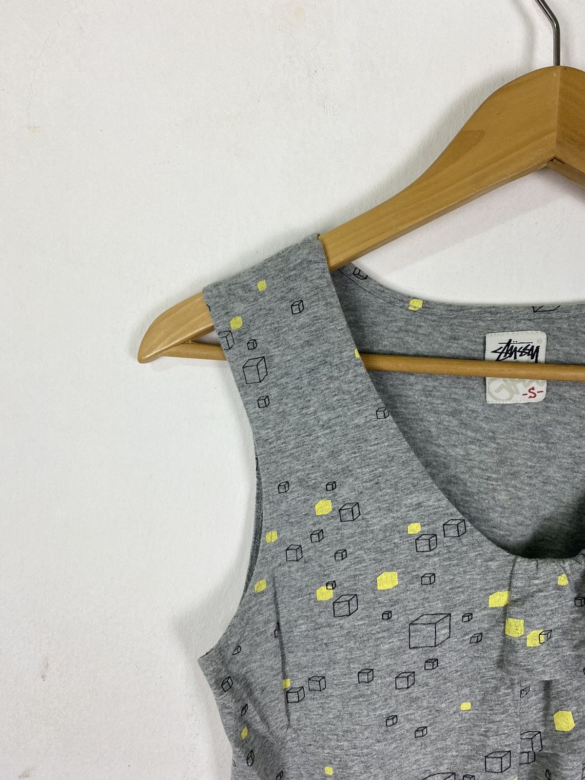 Stussy Stussy Girl Cubic Monogram Sleeveless Shirt Size S / US 4 / IT 40 - 6 Thumbnail