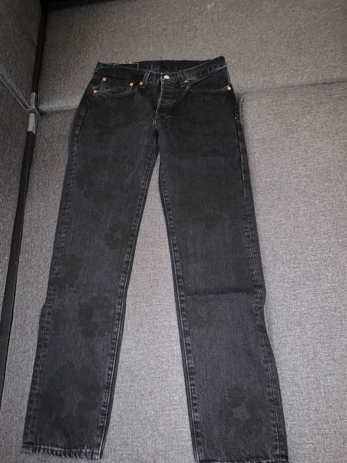 DENIM TEARS × Levi's Denim tears cotton wreath black on black monogram jeans Size US 32 / EU 48 - 1 Thumbnail