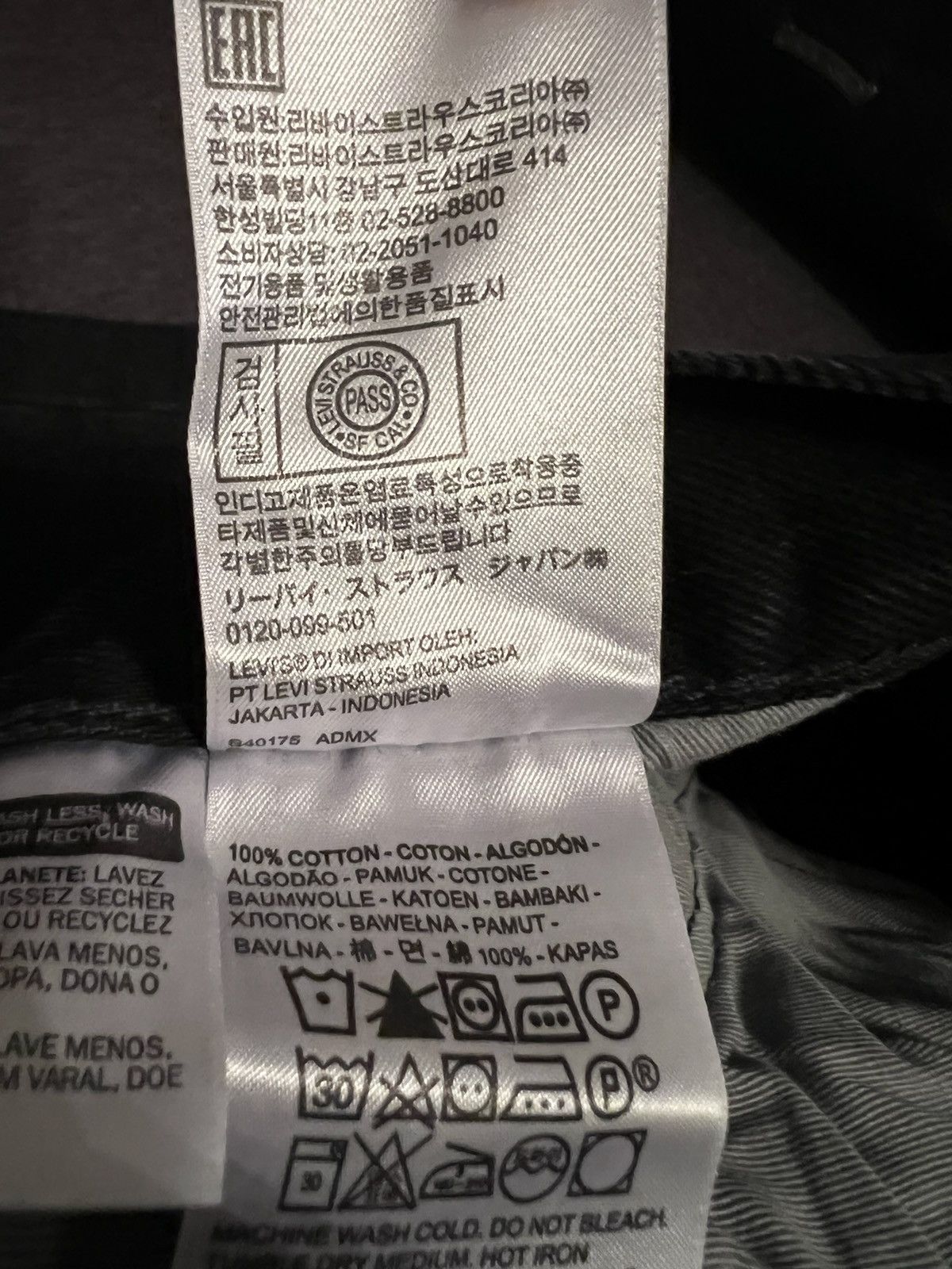 DENIM TEARS × Levi's Denim tears cotton wreath black on black monogram jeans Size US 32 / EU 48 - 11 Thumbnail