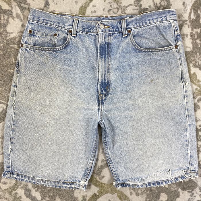 Vintage Light Blue Vintage Levi's 505 Short Jeans 37x9 -JN2733 | Grailed