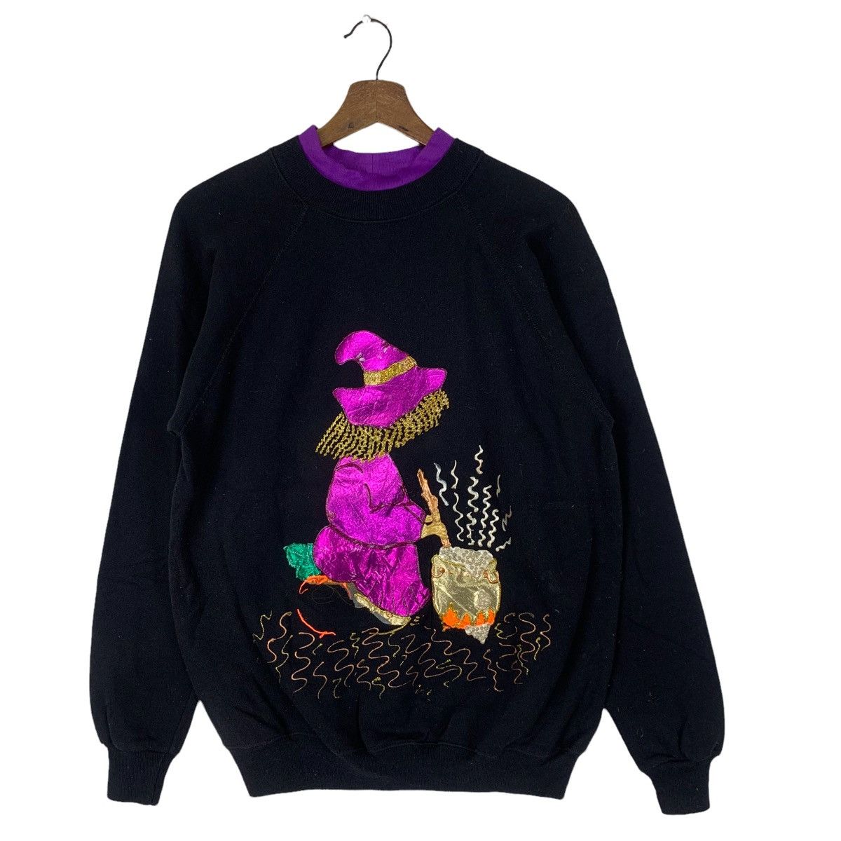 Hanes Vintage Hanes BigLogo Witch Crewneck Sweatshirt Size US L / EU 52-54 / 3 - 1 Thumbnail