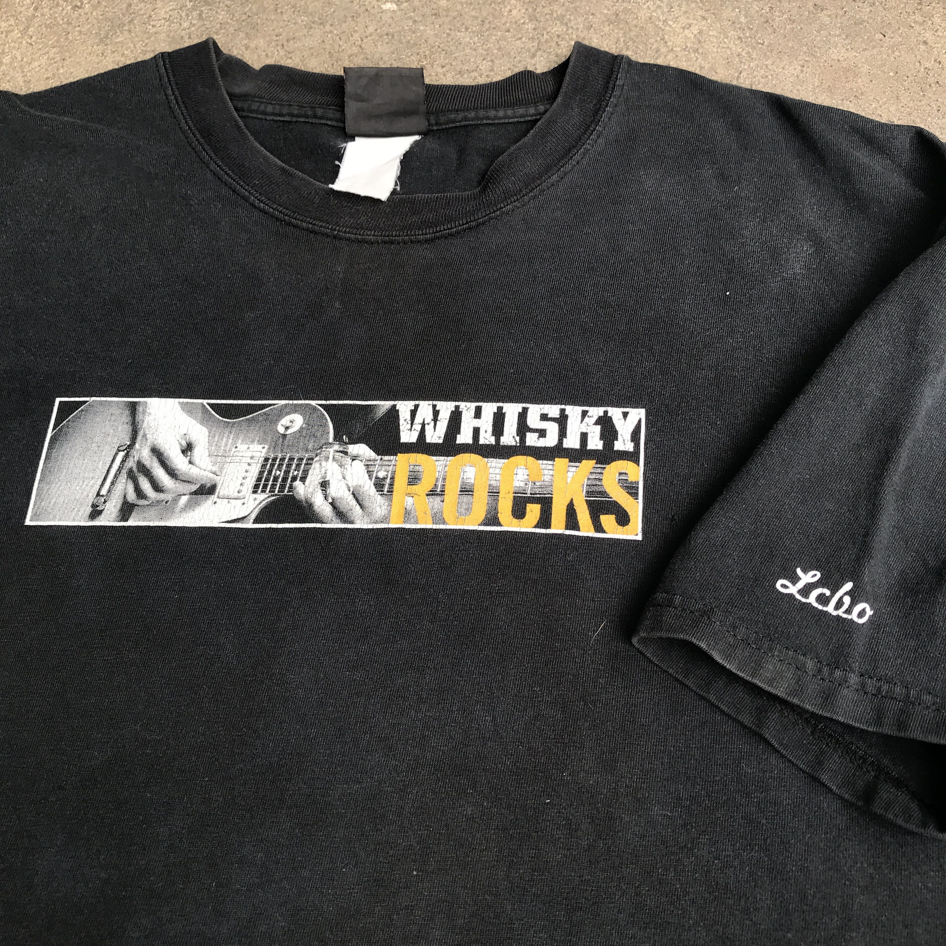 Band Tees × Vintage Vintage 2004 The Distillers Punk Band Promo Tee Shirt Size US XL / EU 56 / 4 - 1 Thumbnail