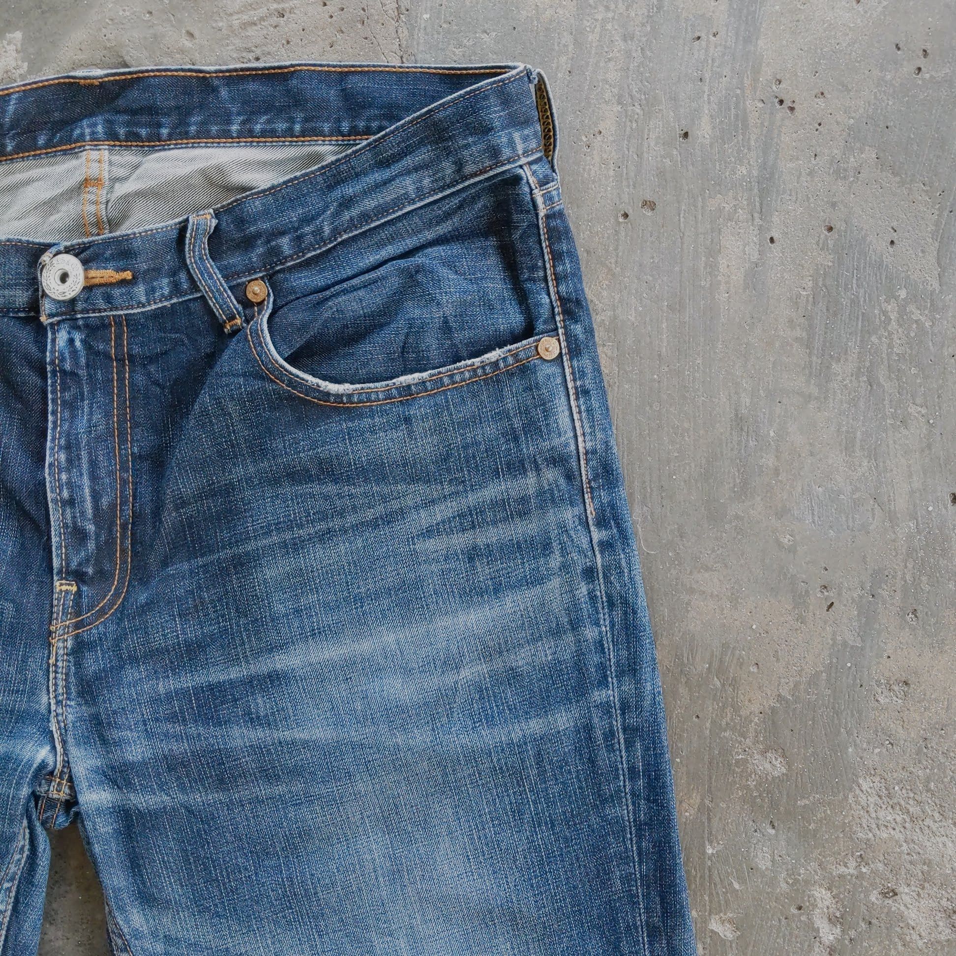 Japanese Brand Vintage Levis's 502 Distressed Riveted Denim Jeans Pants Size US 38 / EU 54 - 3 Thumbnail