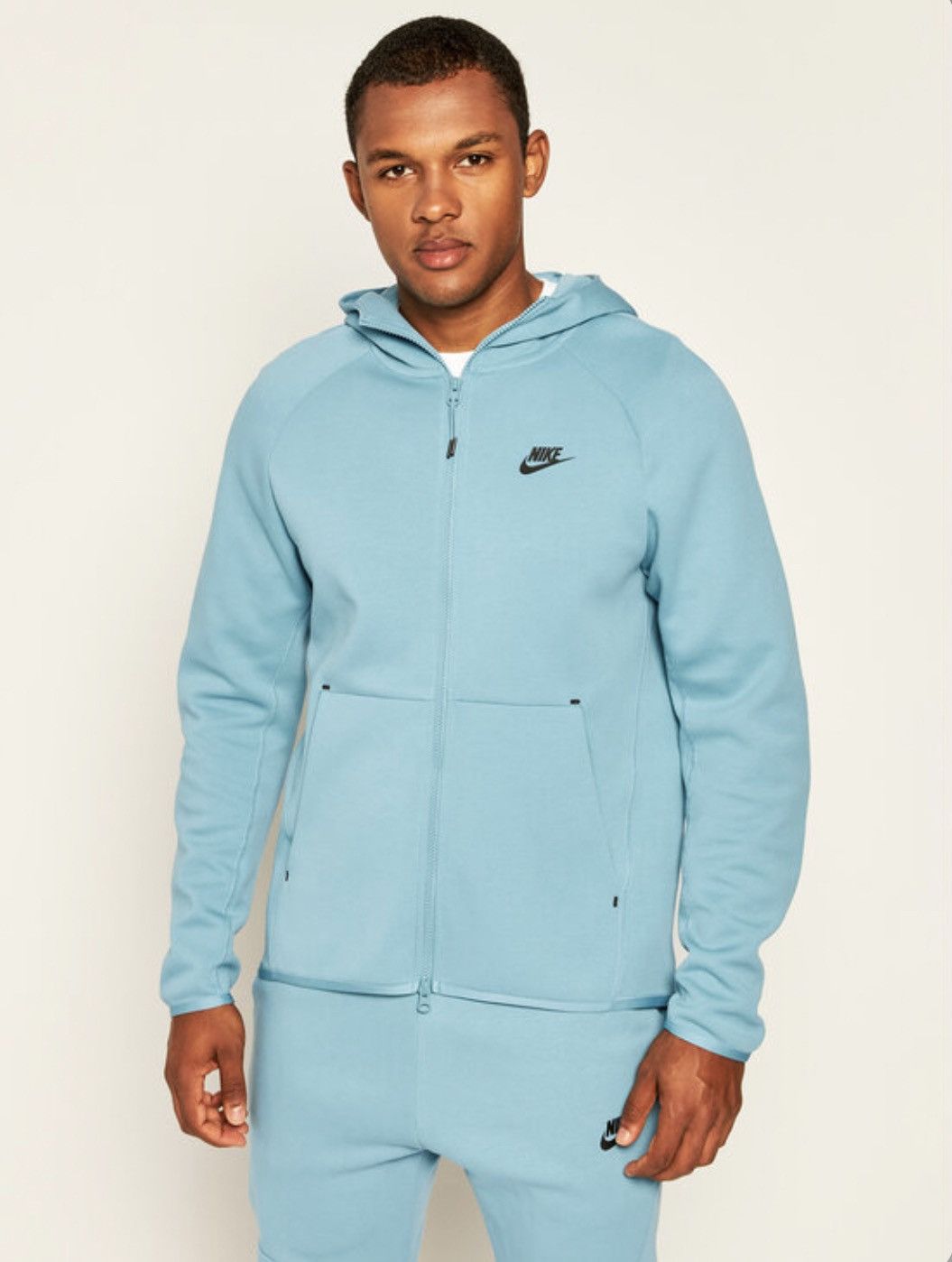 Baby blue nike outlet tech fleece