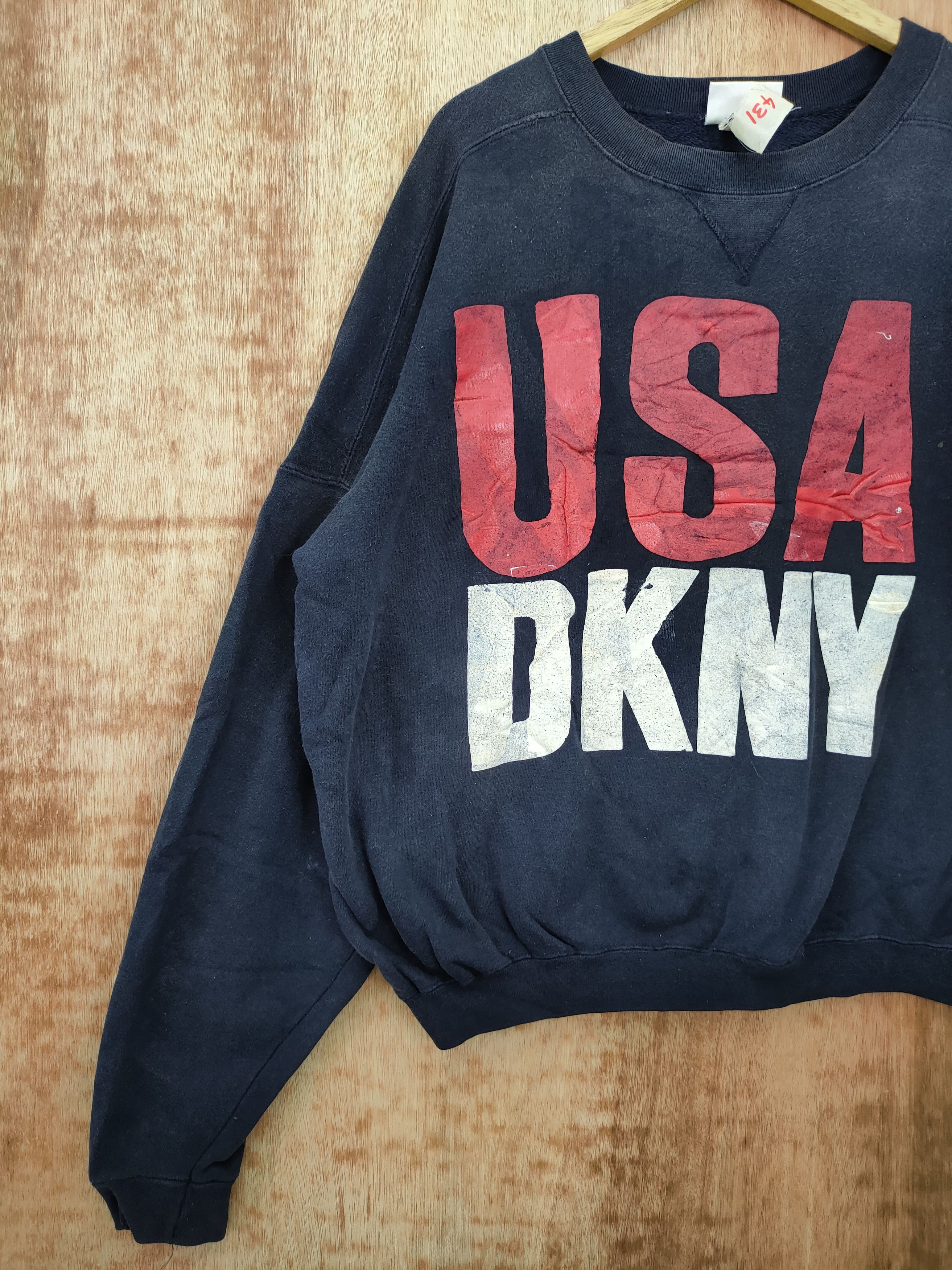 DKNY DL DKNY USA big spell dirty thrashed baggie sweatshirt #431 Size US L / EU 52-54 / 3 - 2 Thumbnail