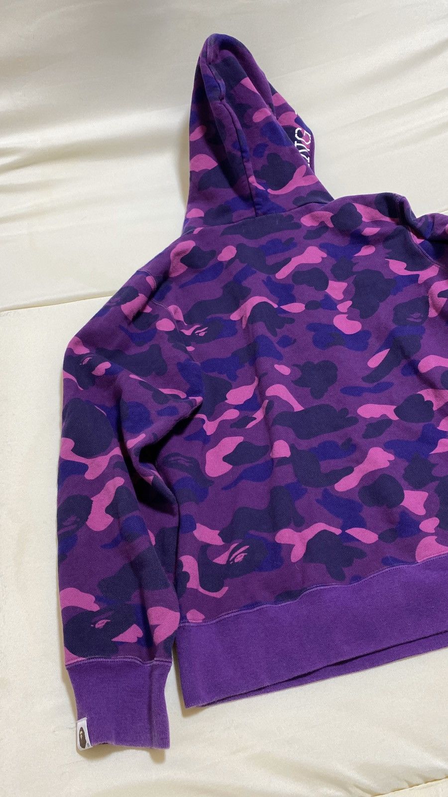 Bape A Bathing Ape purple camo hoodie M Size US M / EU 48-50 / 2 - 18 Thumbnail