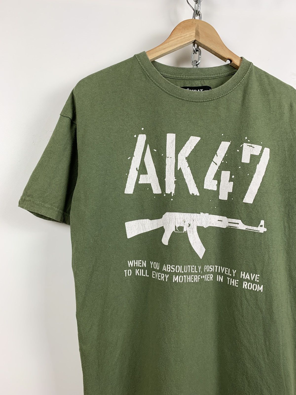 Vintage Vintage AK 47 Kalashnikov Military Khaki T-Shirt Size US L / EU 52-54 / 3 - 2 Thumbnail