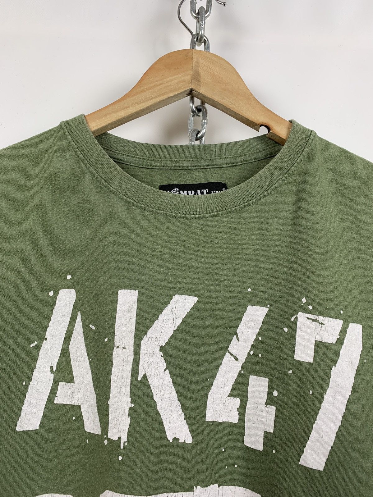 Vintage Vintage AK 47 Kalashnikov Military Khaki T-Shirt Size US L / EU 52-54 / 3 - 5 Thumbnail