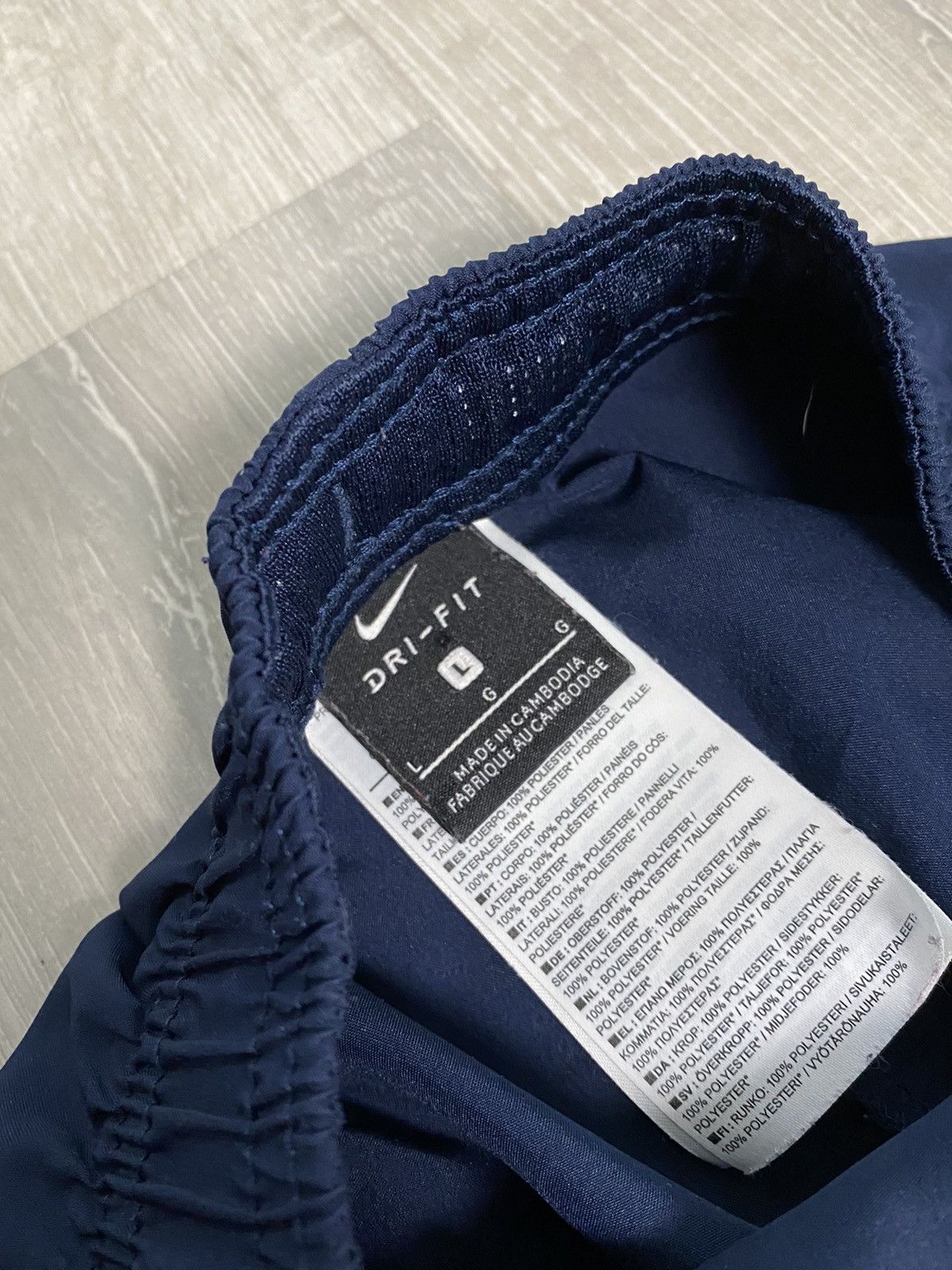 Nike × Vintage 90s Nike vintage navy shorts track pant small swoosh Size US 32 / EU 48 - 5 Thumbnail
