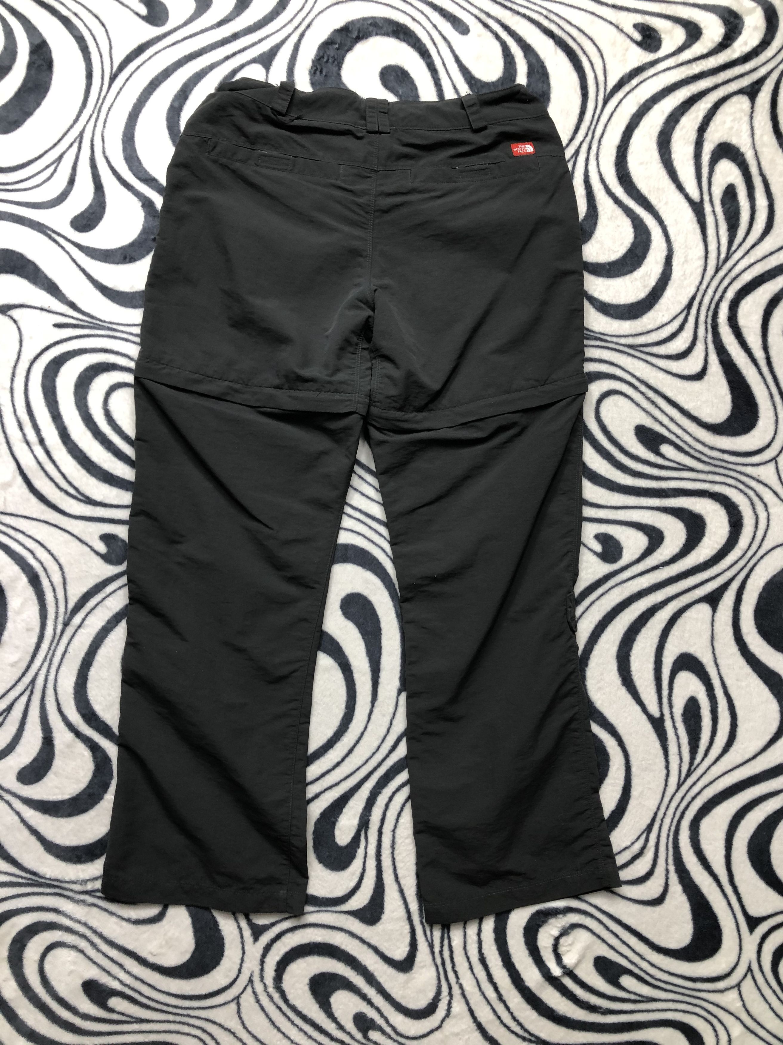 The North Face × Vintage The North Face WMNS Transformer Pants Shorts TNF Size 28" / US 6 / IT 42 - 6 Thumbnail