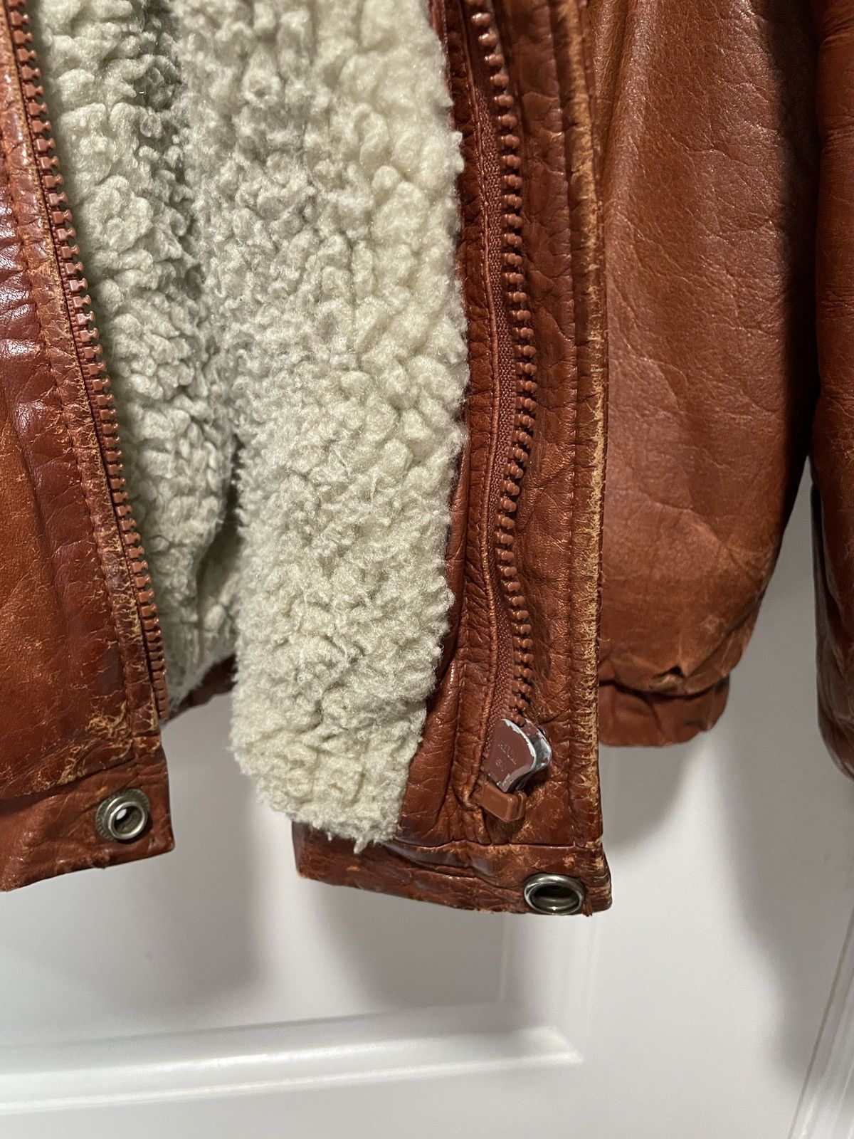 Vintage Beige Tan Fleece-Lined Leather Bomber Jacket Size US M / EU 48-50 / 2 - 3 Thumbnail