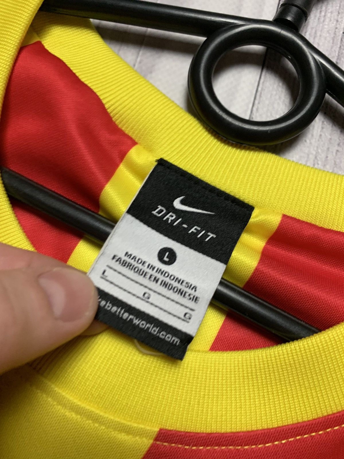 Soccer jersey Barcelona Nike yellow striped size L