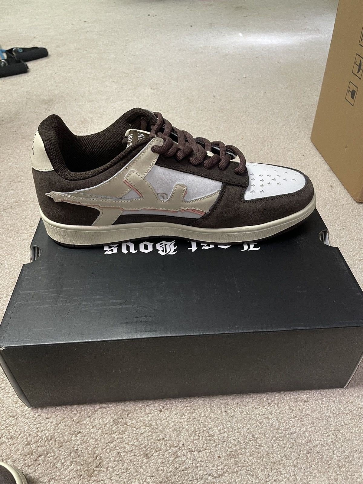 Designer Lost Boys Tony Low Mocha WOMENS Size US 10.5 / EU 43-44 - 6 Thumbnail
