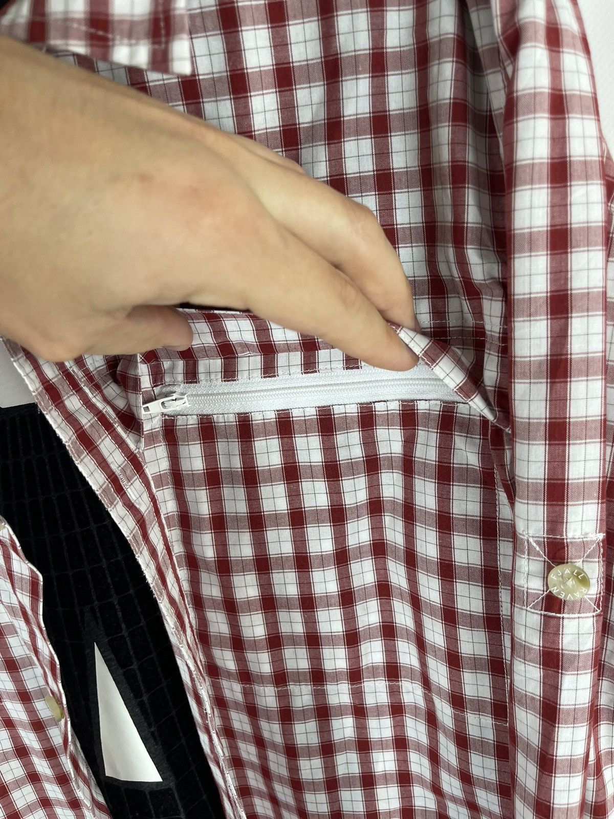 Fjallraven Fjallraven checkered red flannel outdoor shirt overshirt Size US L / EU 52-54 / 3 - 11 Thumbnail