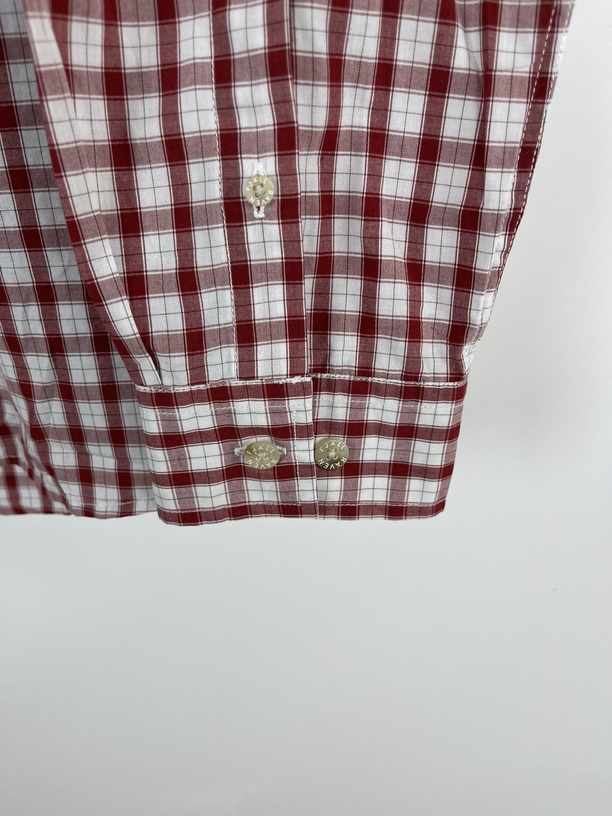 Fjallraven Fjallraven checkered red flannel outdoor shirt overshirt Size US L / EU 52-54 / 3 - 9 Thumbnail