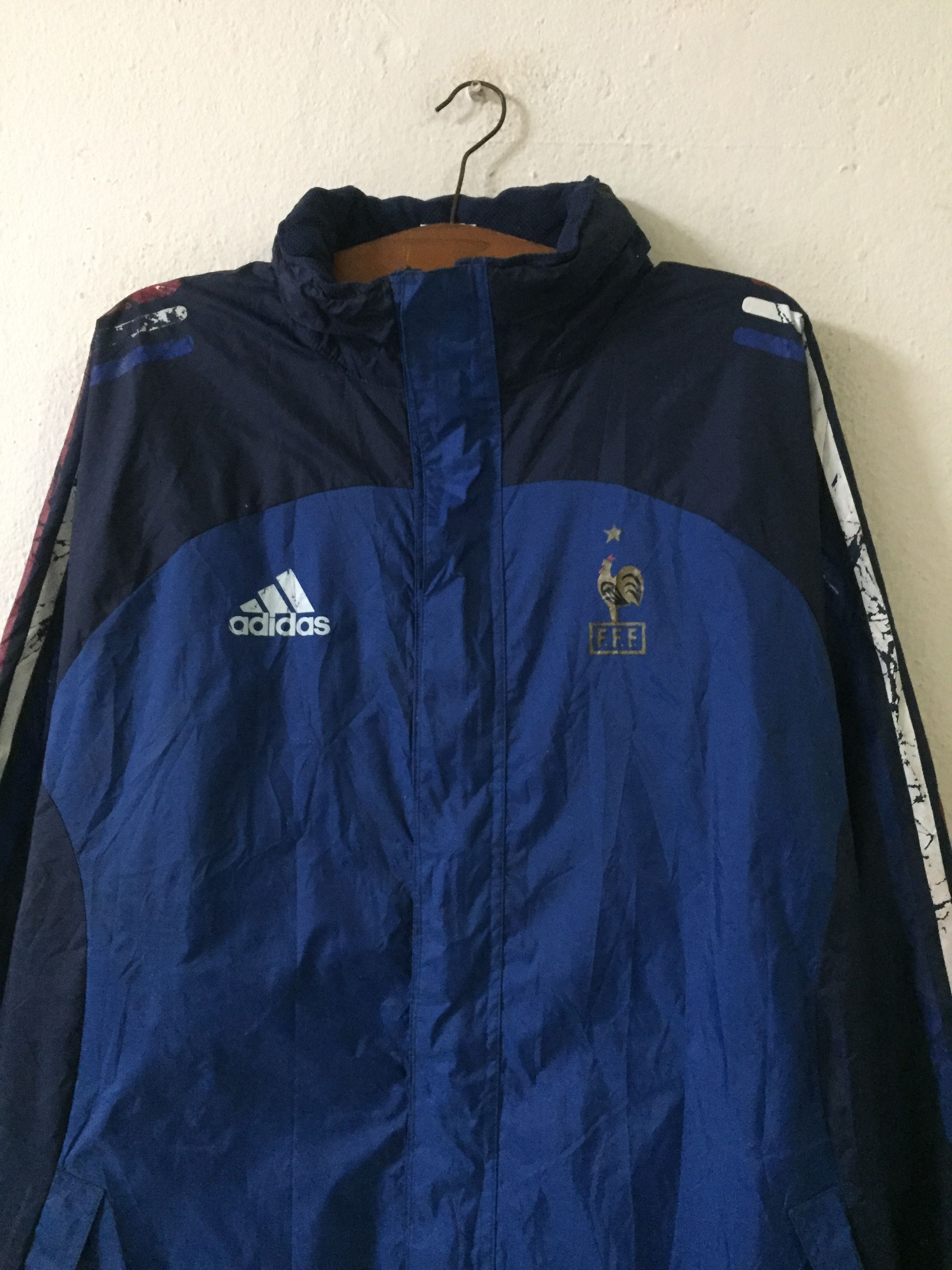 Adidas Vintage Adidas France Windbreaker Jacket Size US L / EU 52-54 / 3 - 4 Thumbnail