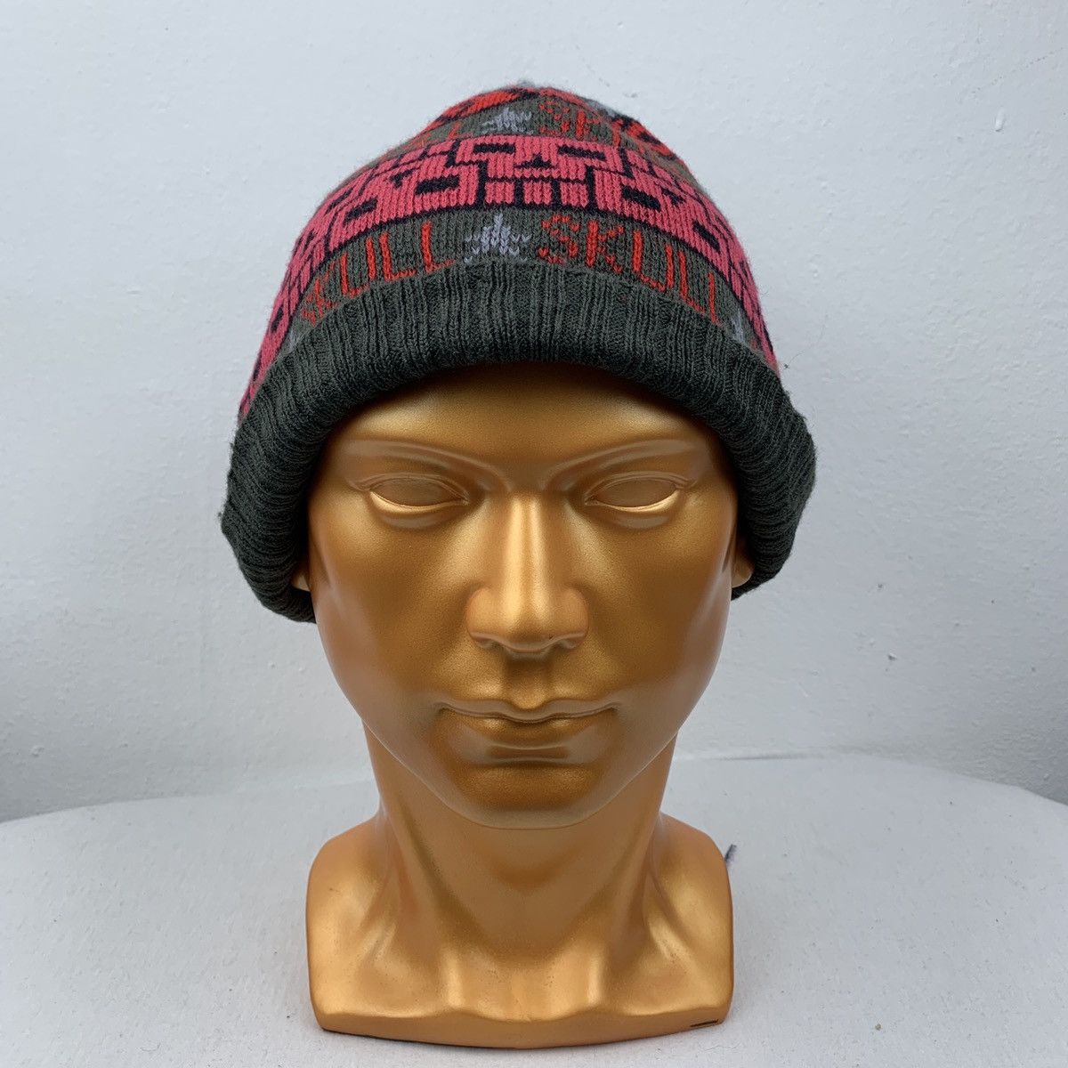 Designer Rare Skull Beanie Hat Snow Cap Size ONE SIZE - 1 Thumbnail