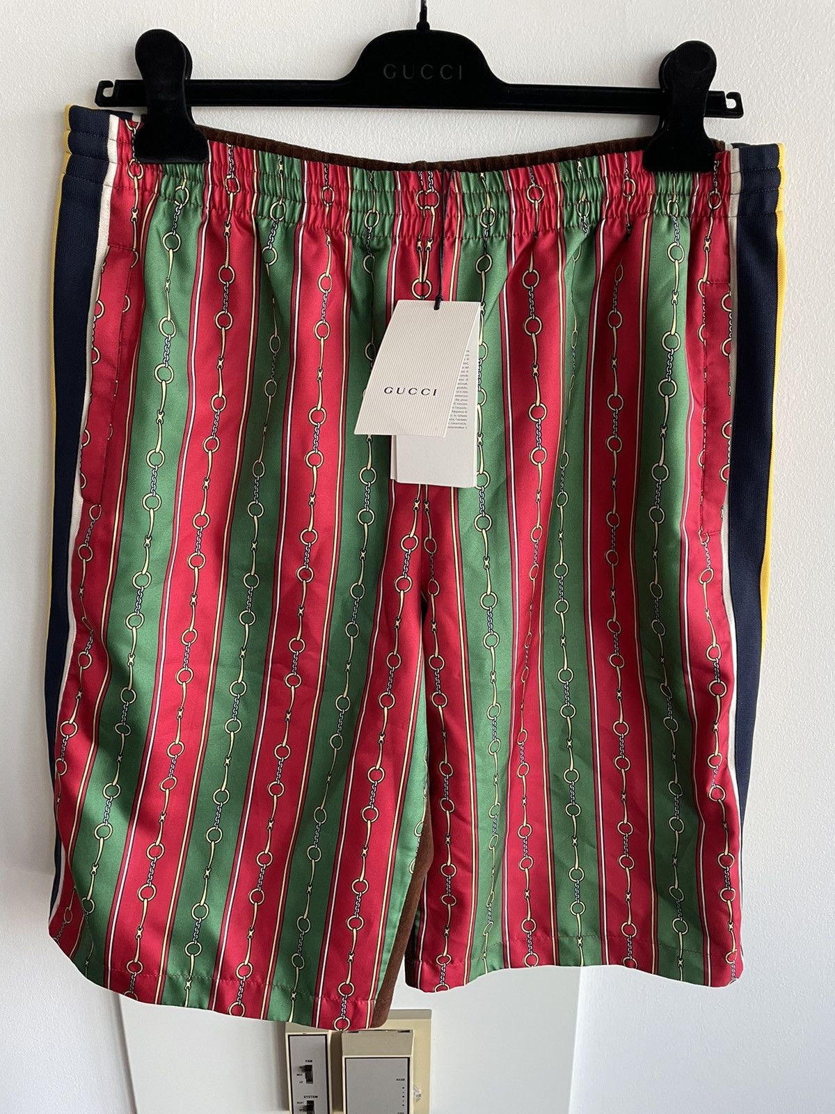 Gucci Rare $1,650 Brand New Super Runway Velvet Horsebit Shorts Size US 34 / EU 50 - 18 Thumbnail