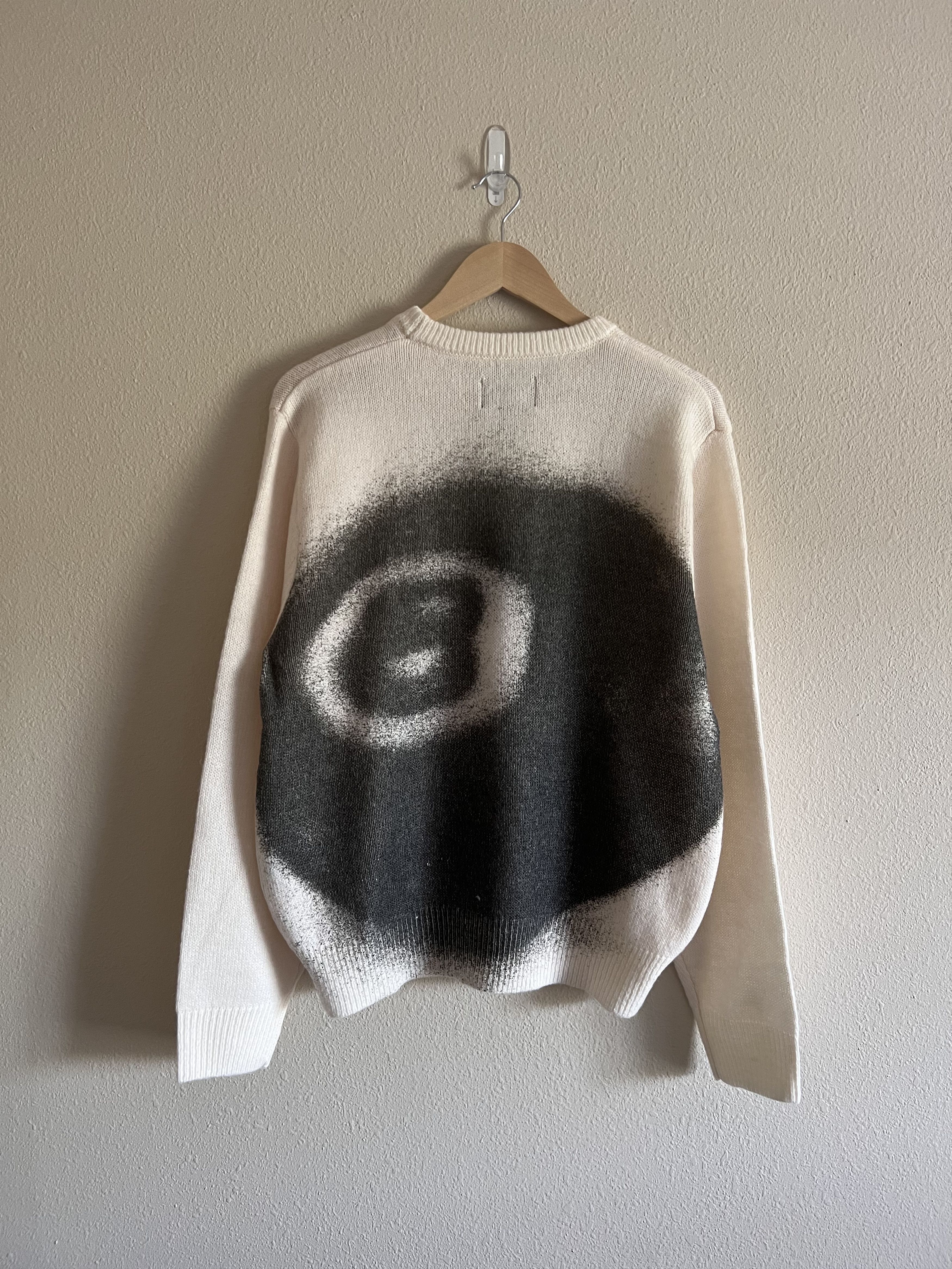 Stussy Stussy 8 Ball Spray Sweater in Ivory | Grailed