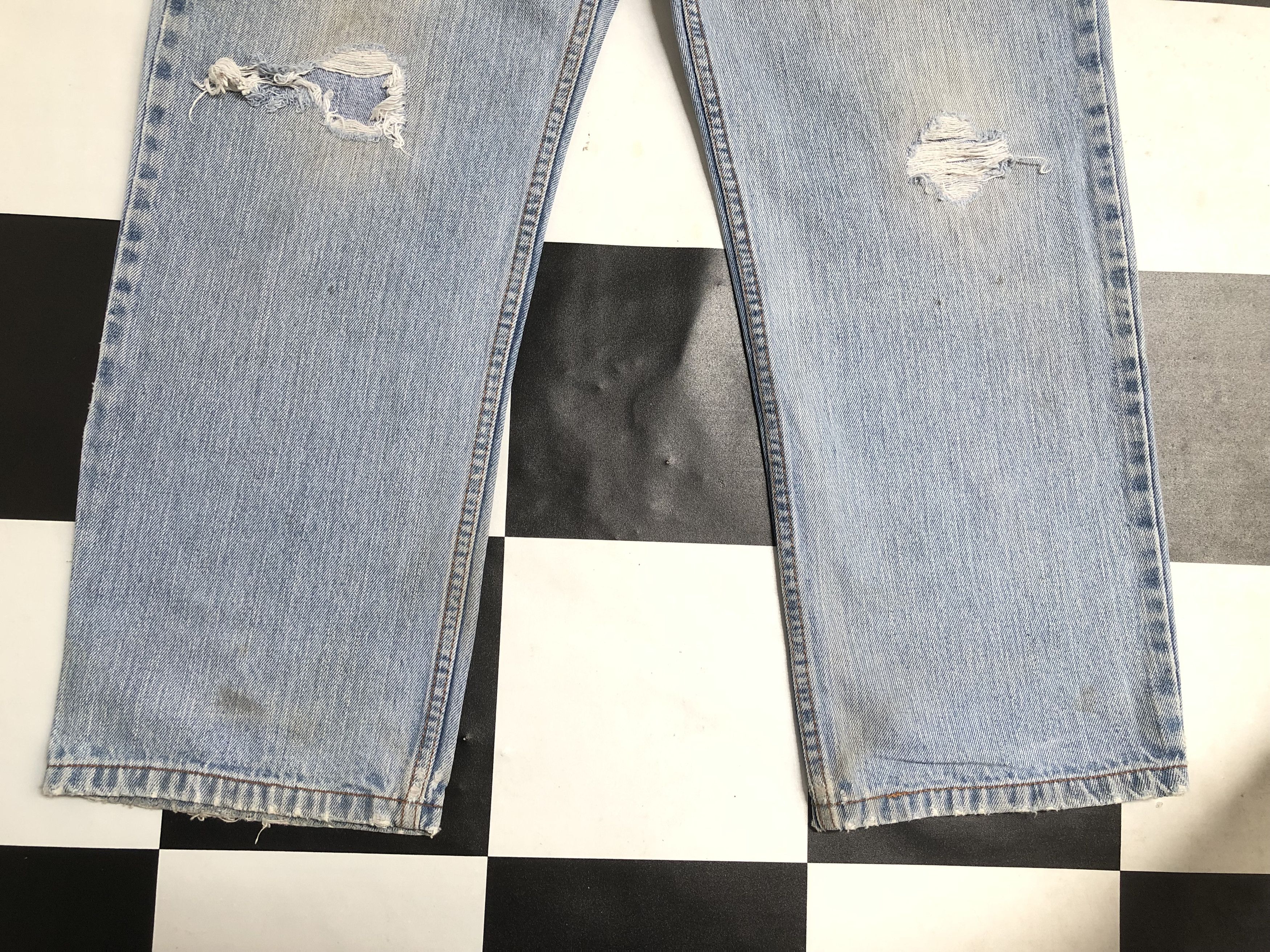 Levi's × Vintage Vintage Levis 550 Relaxed Fit Distressed Denim Jeans L348 Size US 33 - 4 Thumbnail