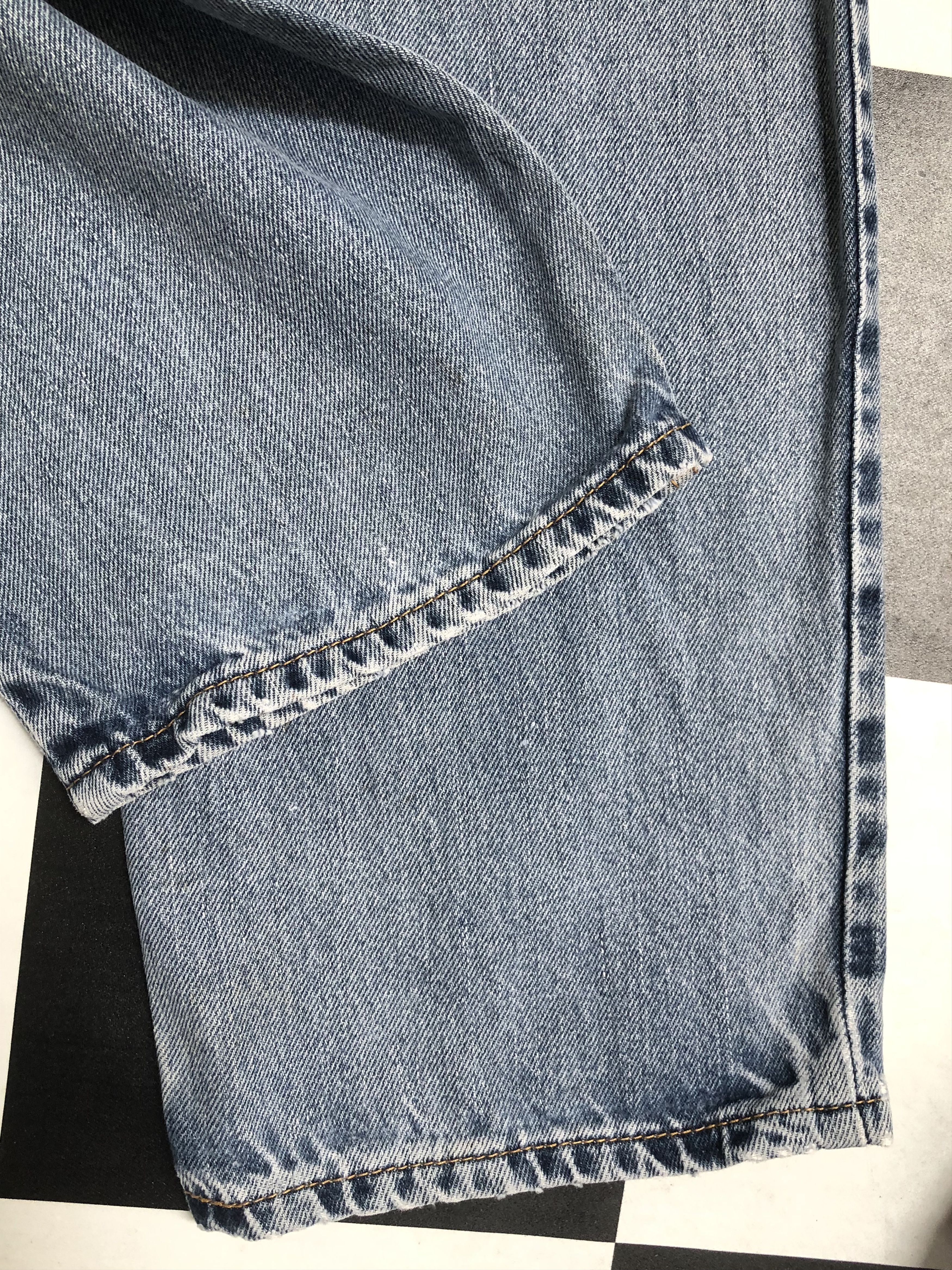 Levi's × Vintage Vintage Levis 550 Relaxed Fit Jean L337 Size US 34 / EU 50 - 9 Thumbnail