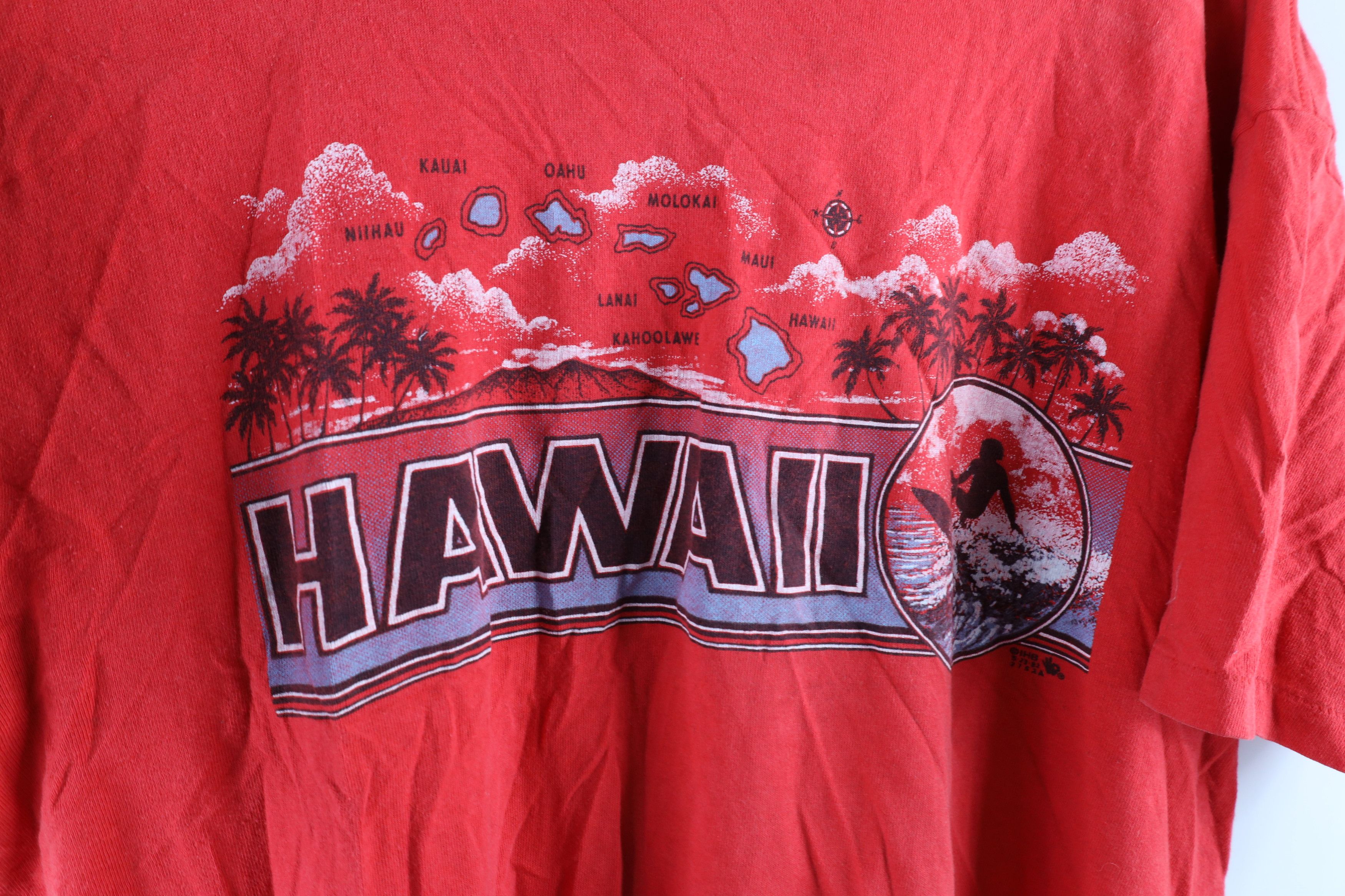 Vintage Vintage 80s Streetwear Thrashed Hawaii Surfing T-Shirt Red Size US XL / EU 56 / 4 - 4 Thumbnail