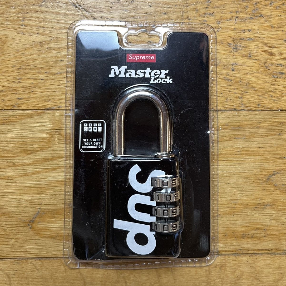 Supreme Master Lock Numeric Combination Lock Red Black S/S