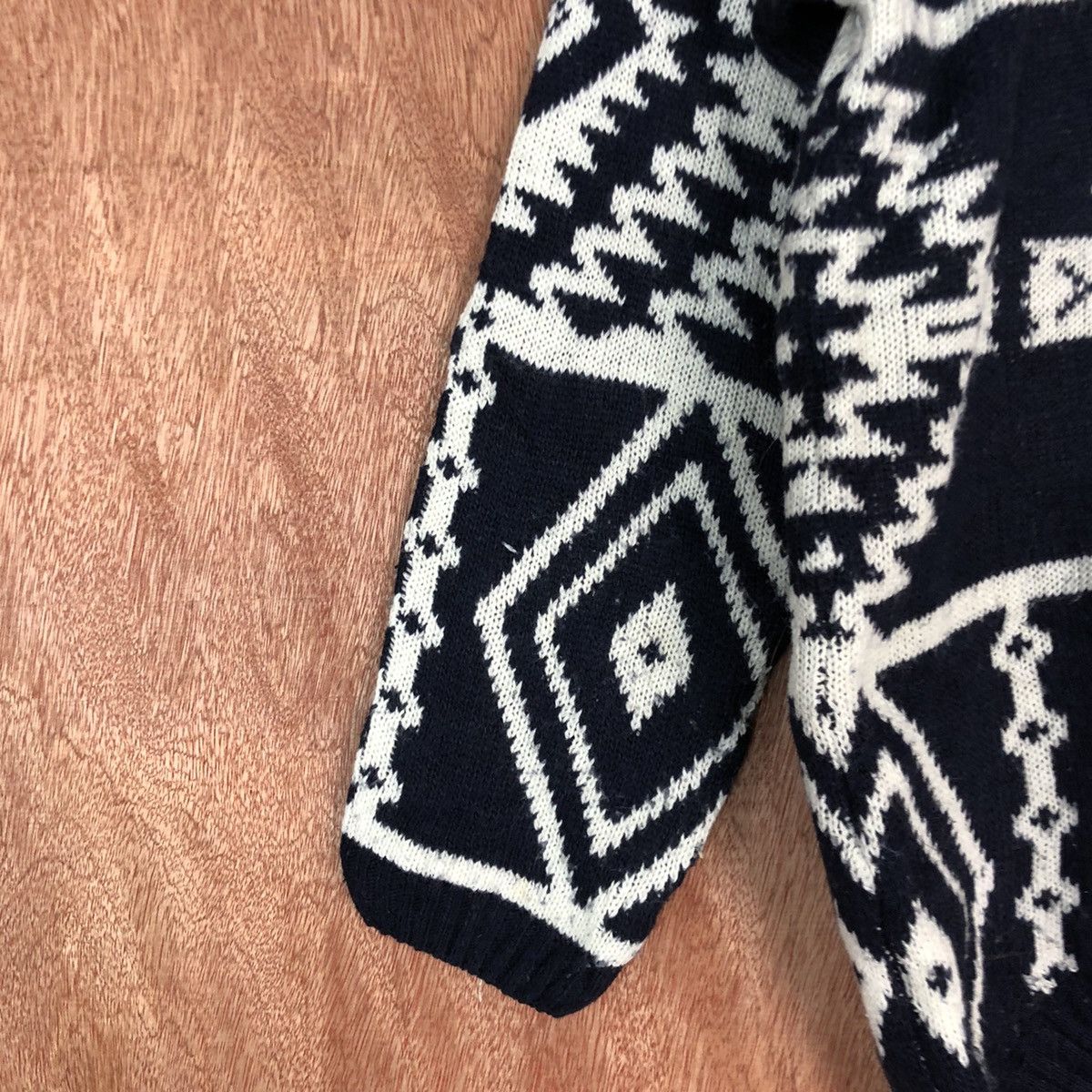 Homespun Knitwear × Japanese Brand Japan Brand BLack Knitwear navajo art #6047 Size S / US 4 / IT 40 - 6 Thumbnail