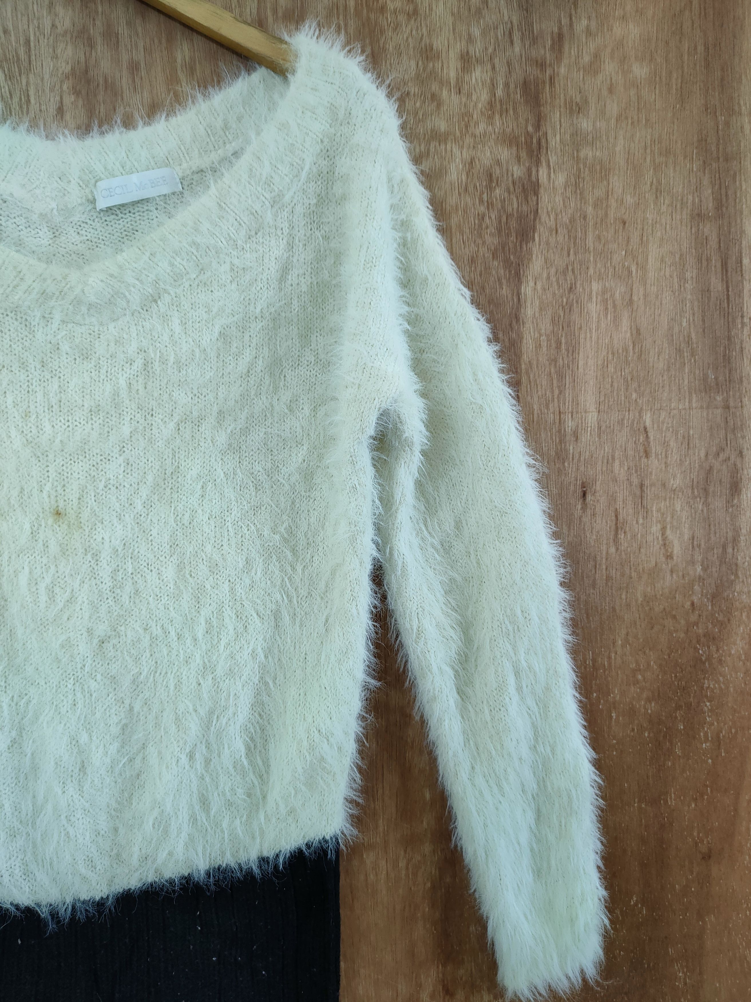 Aran Isles Knitwear DL Cecil Mc Bee soft fur mohair shaggy knitwear #46-576 Size M / US 6-8 / IT 42-44 - 4 Thumbnail