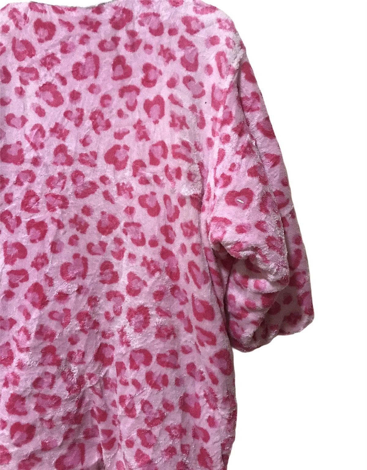 Japanese Brand DOPE🔥 Sanrio Hello Kitty Pinky Love Kimono Size US L / EU 52-54 / 3 - 9 Thumbnail