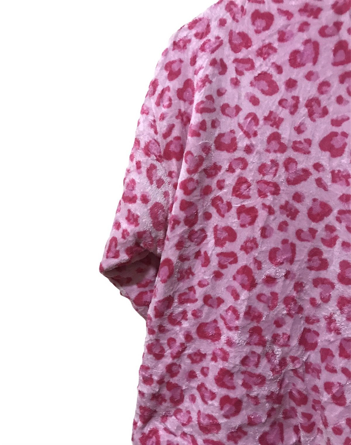 Japanese Brand DOPE🔥 Sanrio Hello Kitty Pinky Love Kimono Size US L / EU 52-54 / 3 - 10 Thumbnail