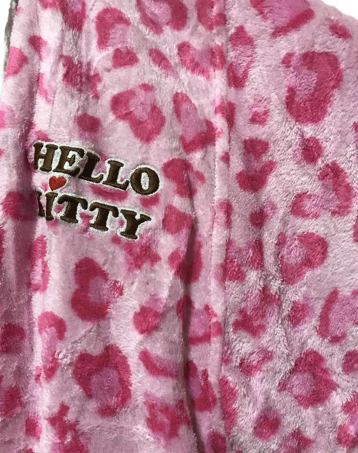 Japanese Brand DOPE🔥 Sanrio Hello Kitty Pinky Love Kimono Size US L / EU 52-54 / 3 - 4 Thumbnail