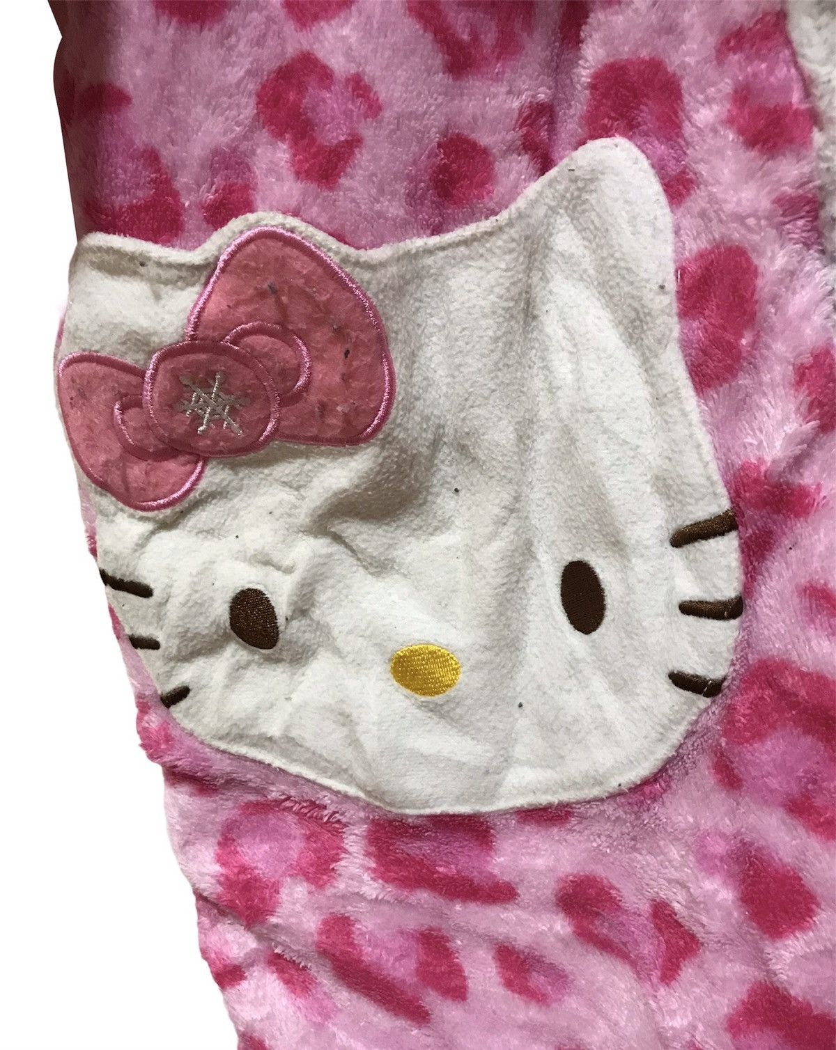 Japanese Brand DOPE🔥 Sanrio Hello Kitty Pinky Love Kimono Size US L / EU 52-54 / 3 - 6 Thumbnail