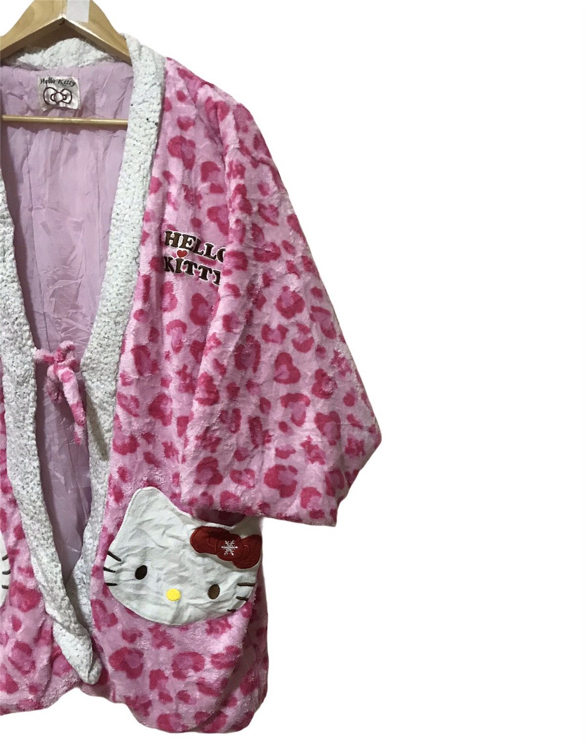 Japanese Brand DOPE🔥 Sanrio Hello Kitty Pinky Love Kimono Size US L / EU 52-54 / 3 - 2 Thumbnail