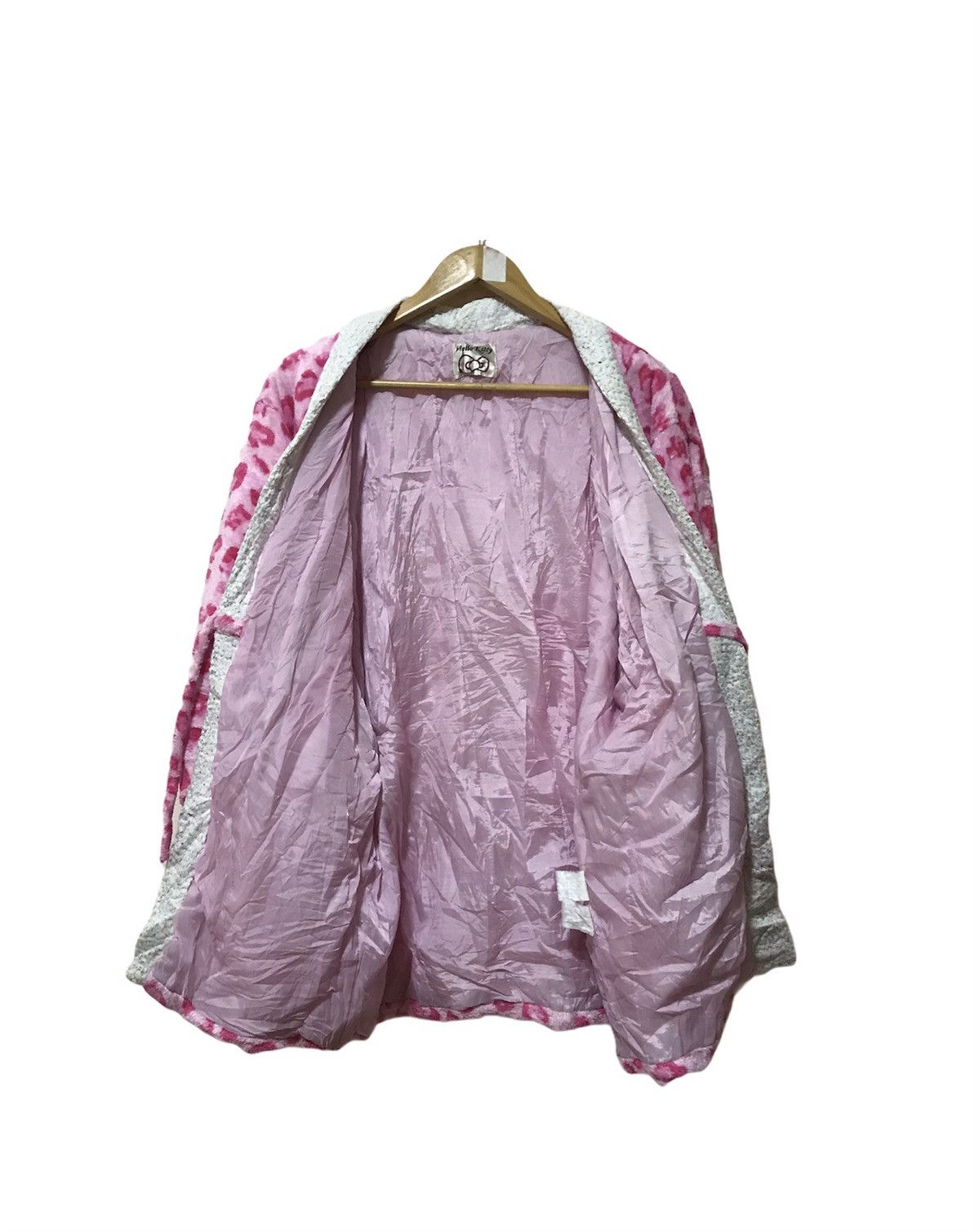 Japanese Brand DOPE🔥 Sanrio Hello Kitty Pinky Love Kimono Size US L / EU 52-54 / 3 - 7 Thumbnail