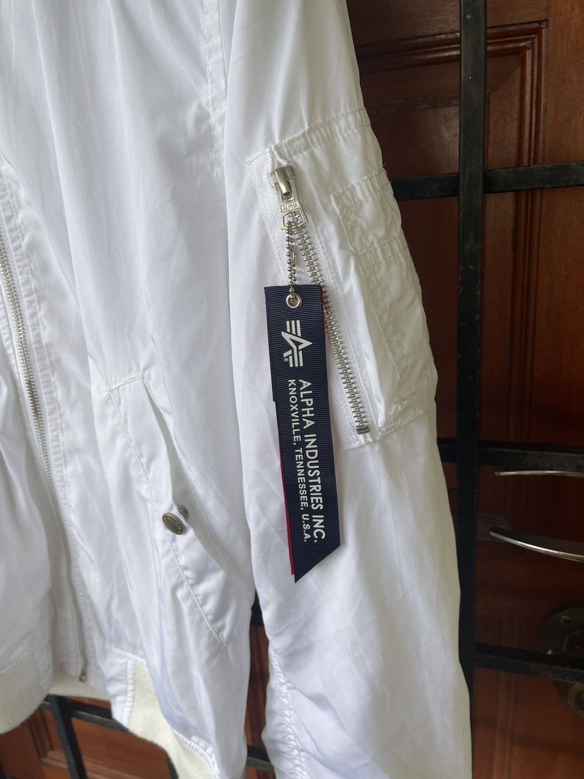 Alpha Industries Like new ALPHA INDUSTRIES BOMBER LIGHT JACKET Size US M / EU 48-50 / 2 - 3 Thumbnail